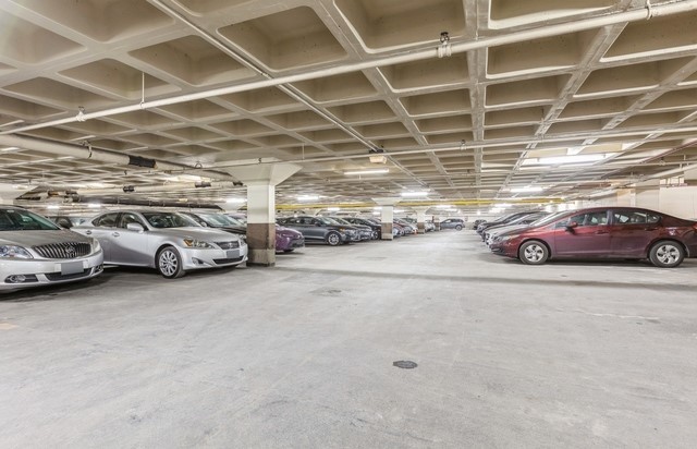 3550 N Lake Shore Drive #1923, Chicago, IL 60657
