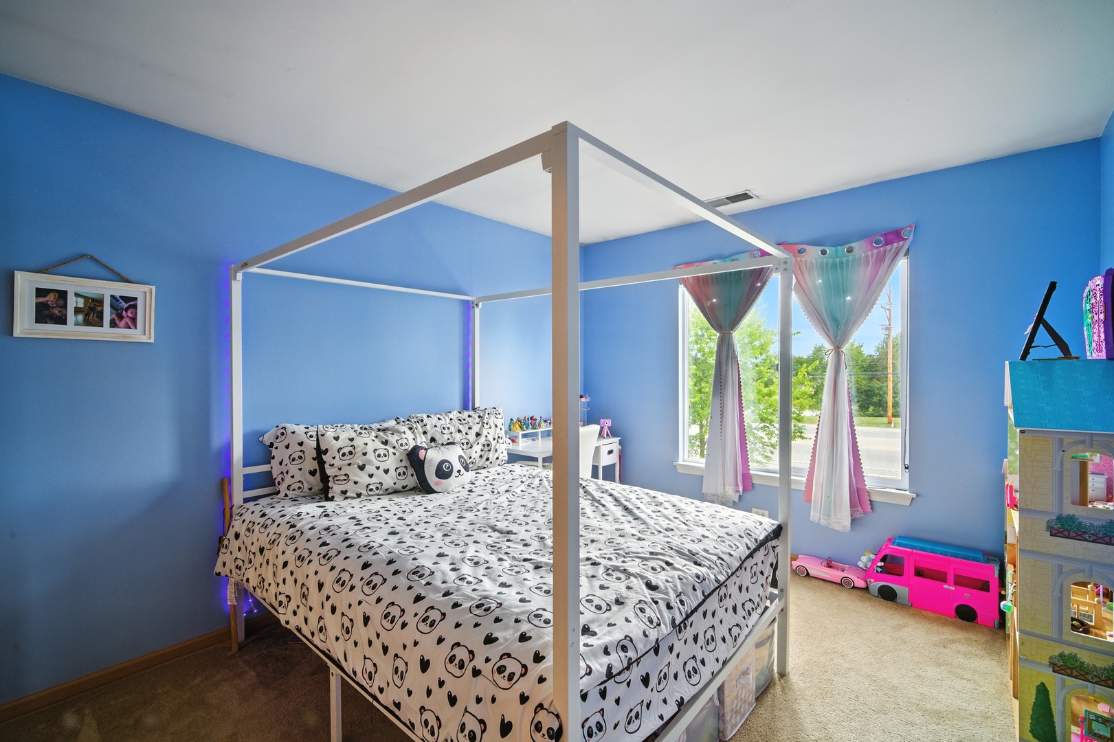 530 W Kristina Lane, Round Lake, IL 60073
