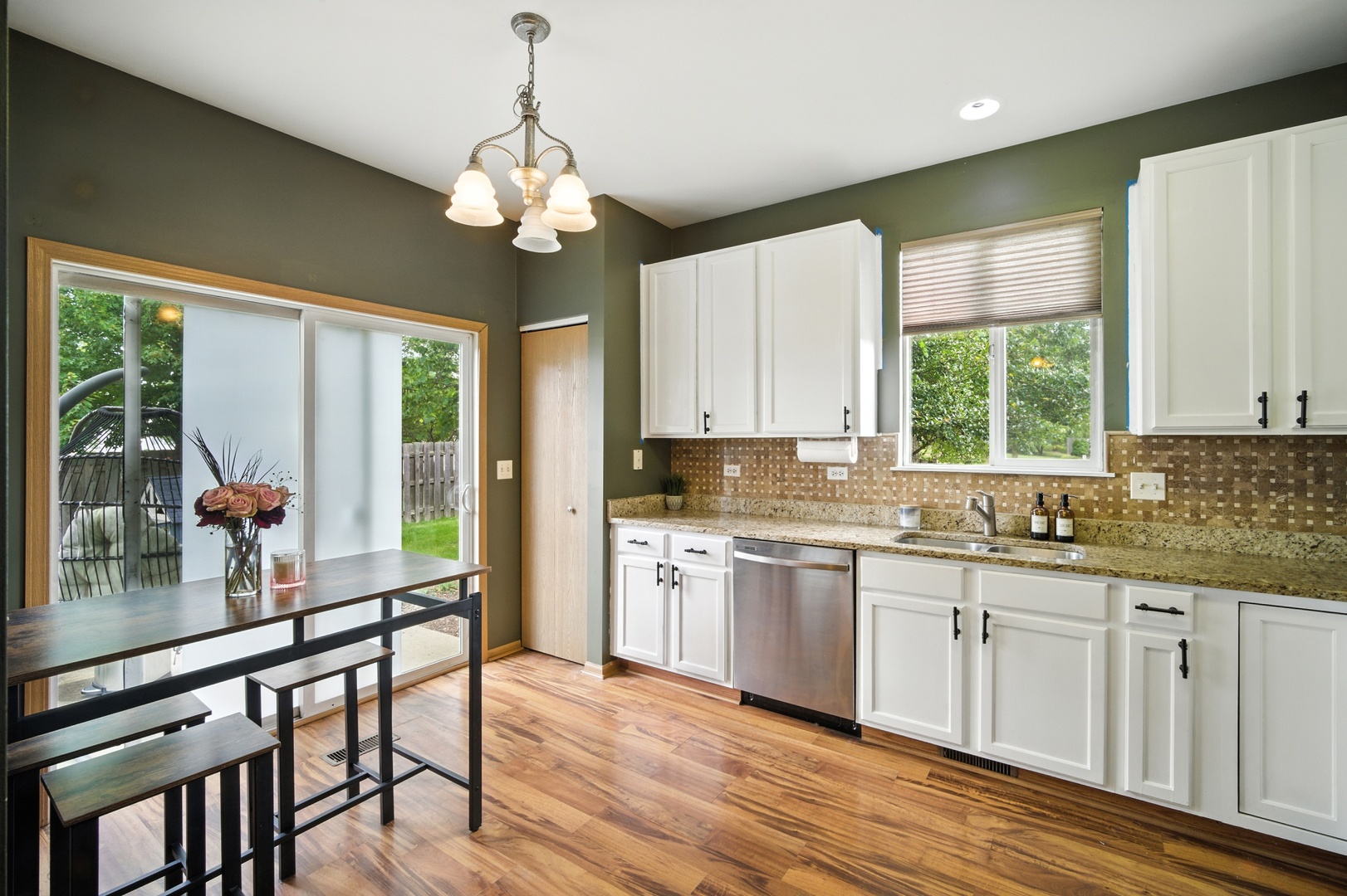 530 W Kristina Lane, Round Lake, IL 60073