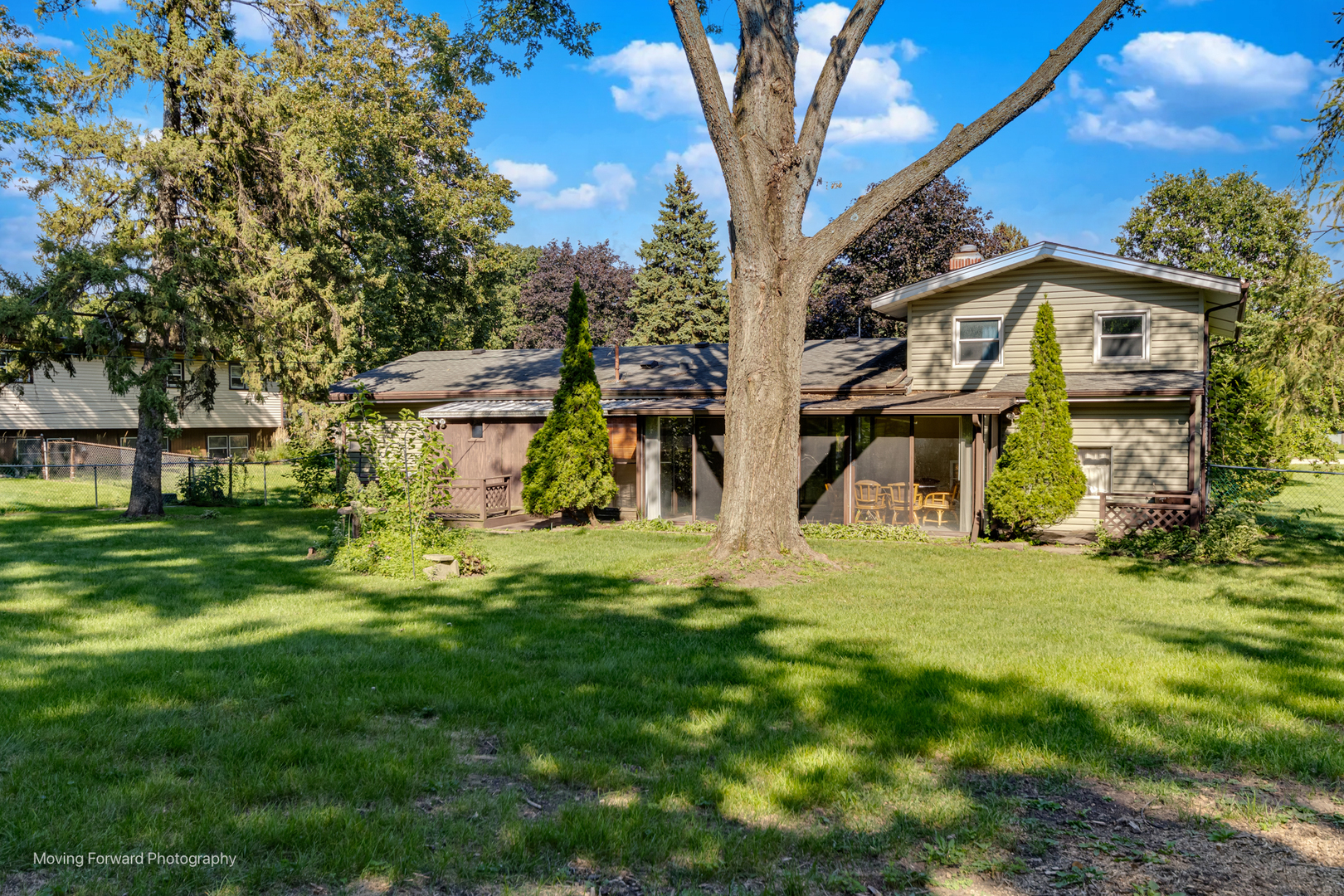 126 Rosedale Court, Bloomingdale, IL 60108