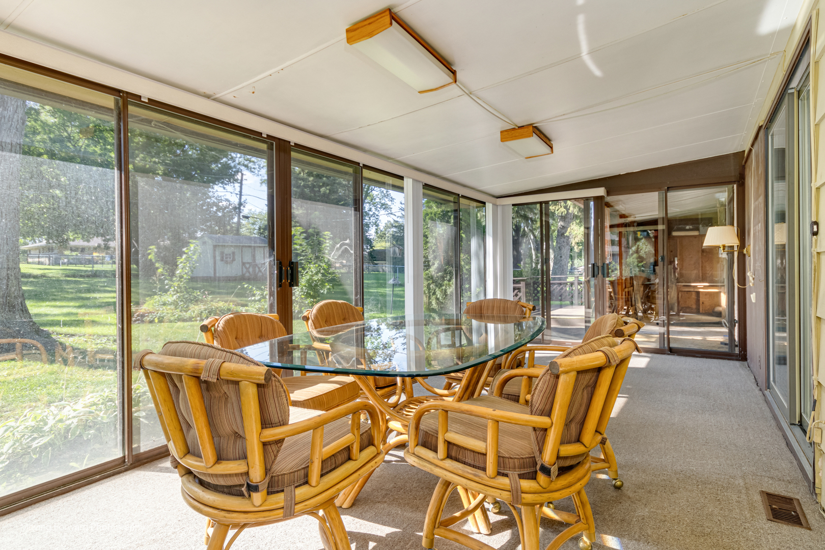 126 Rosedale Court, Bloomingdale, IL 60108