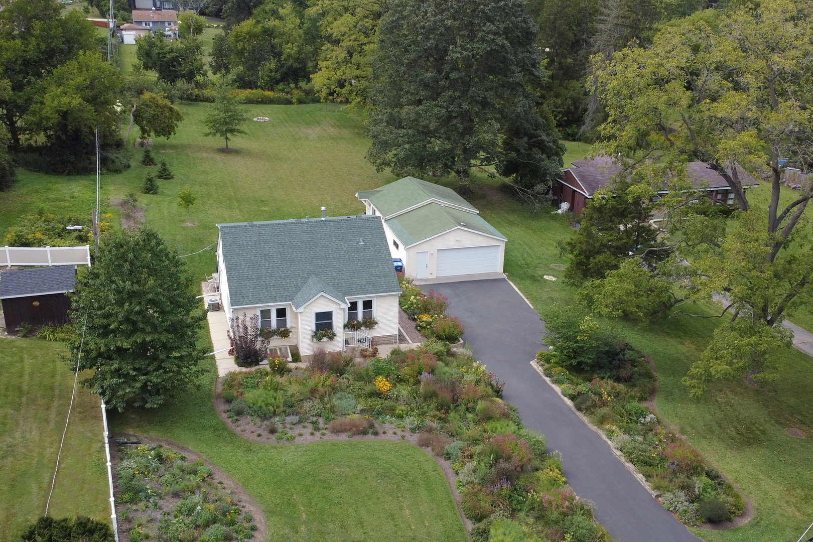 732 Rogers Road, Gurnee, IL 60031