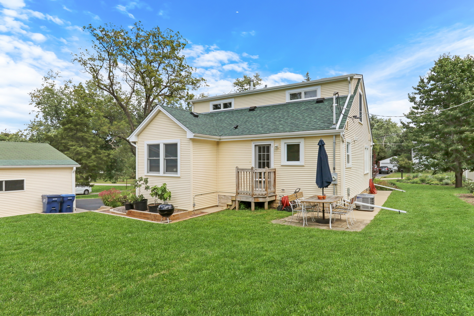 732 Rogers Road, Gurnee, IL 60031