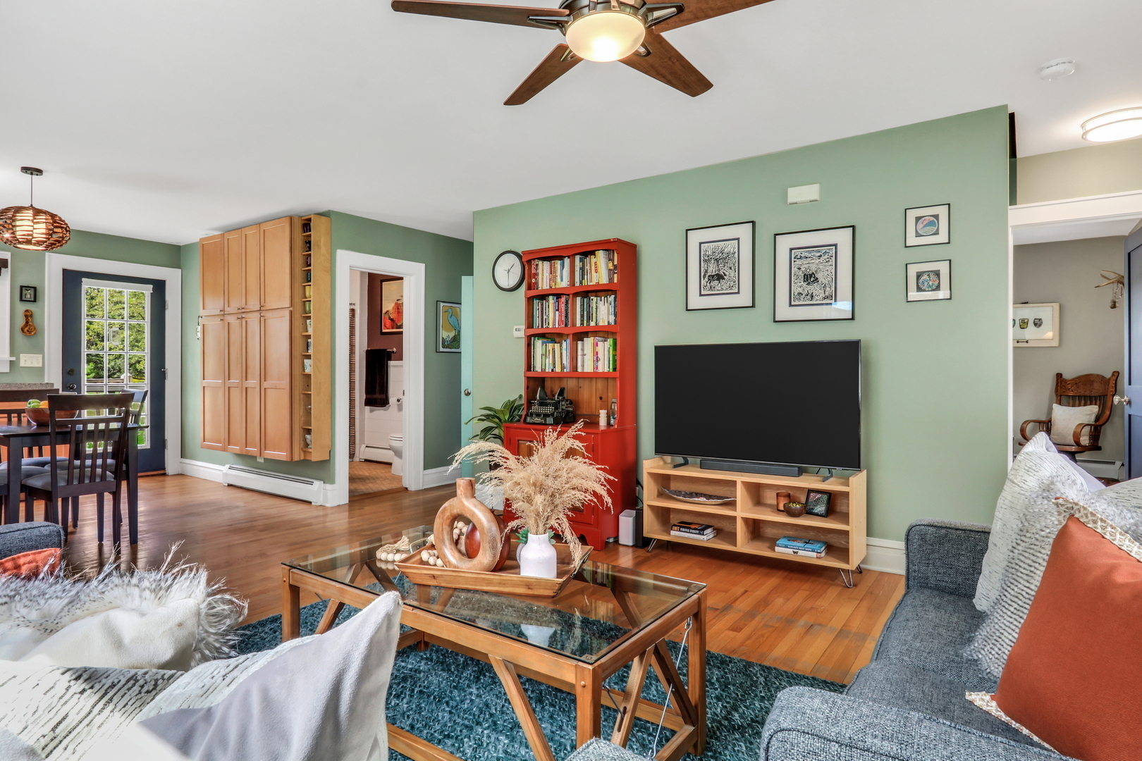732 Rogers Road, Gurnee, IL 60031