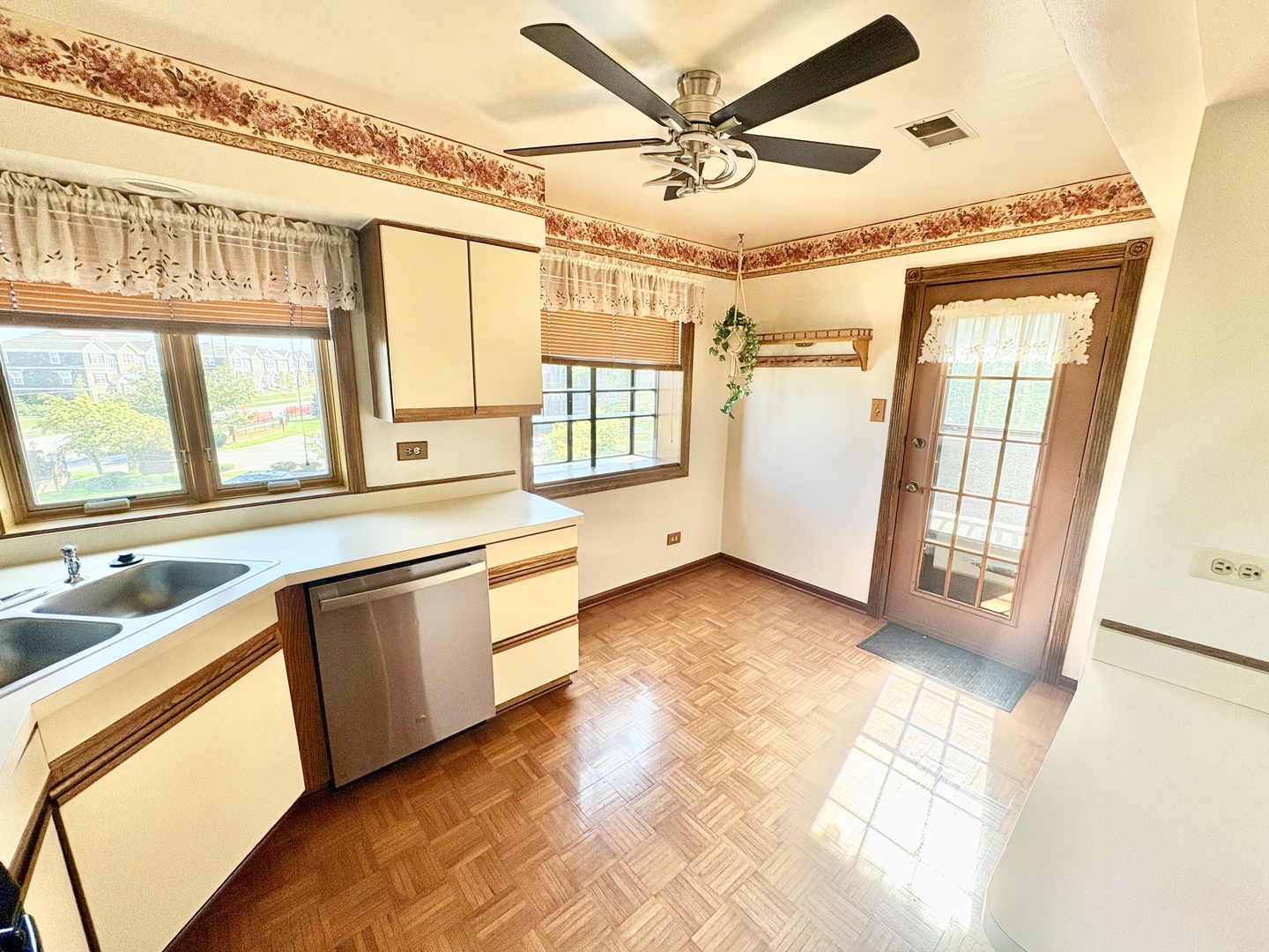 17218 Ridgeland Avenue #3s, Tinley Park, IL 60477