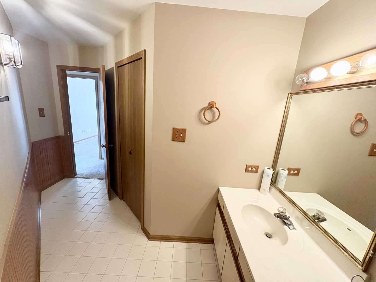 17218 Ridgeland Avenue #3s, Tinley Park, IL 60477