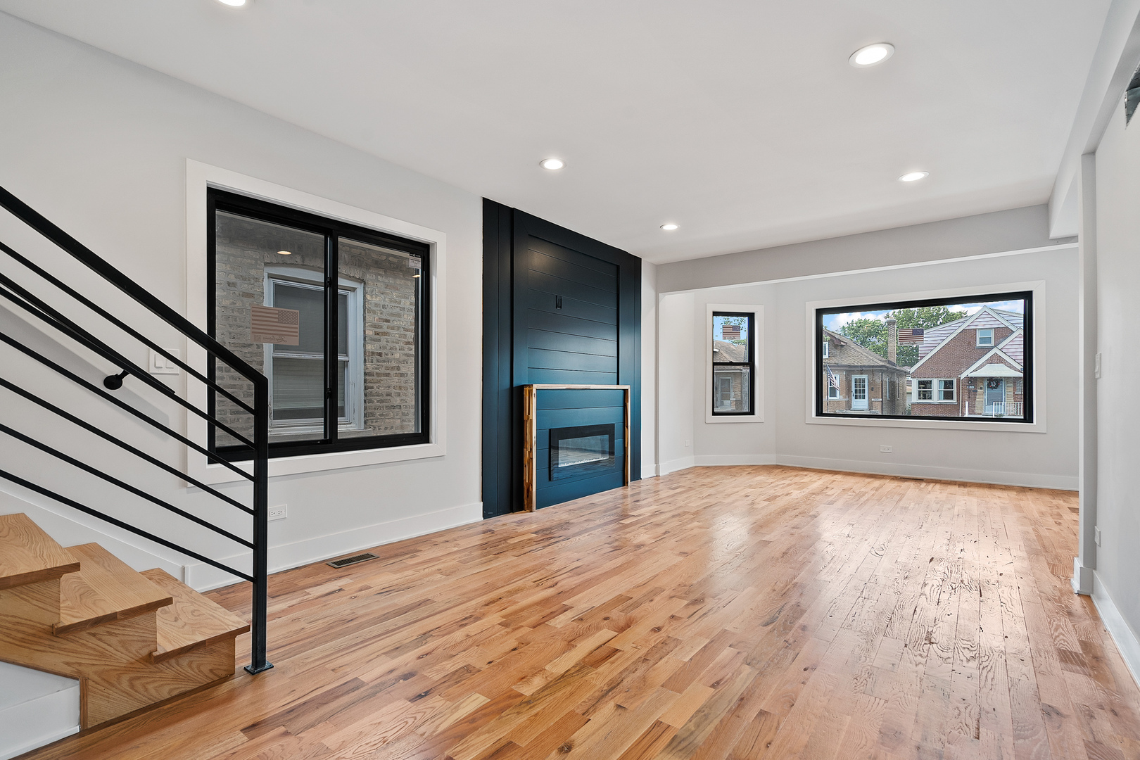 3529 N Nottingham Avenue, Chicago, IL 60634