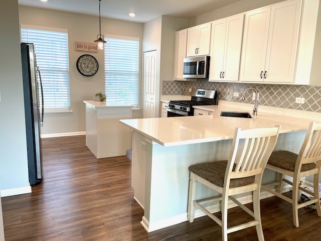 546 Cimmaron Circle, Crystal Lake, IL 60012