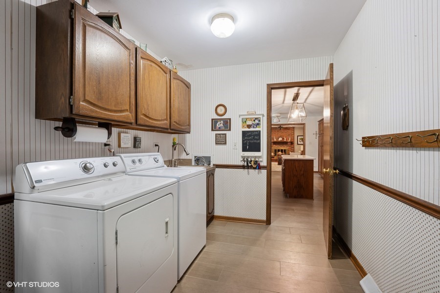 12646 S 69th Court, Palos Heights, IL 60463