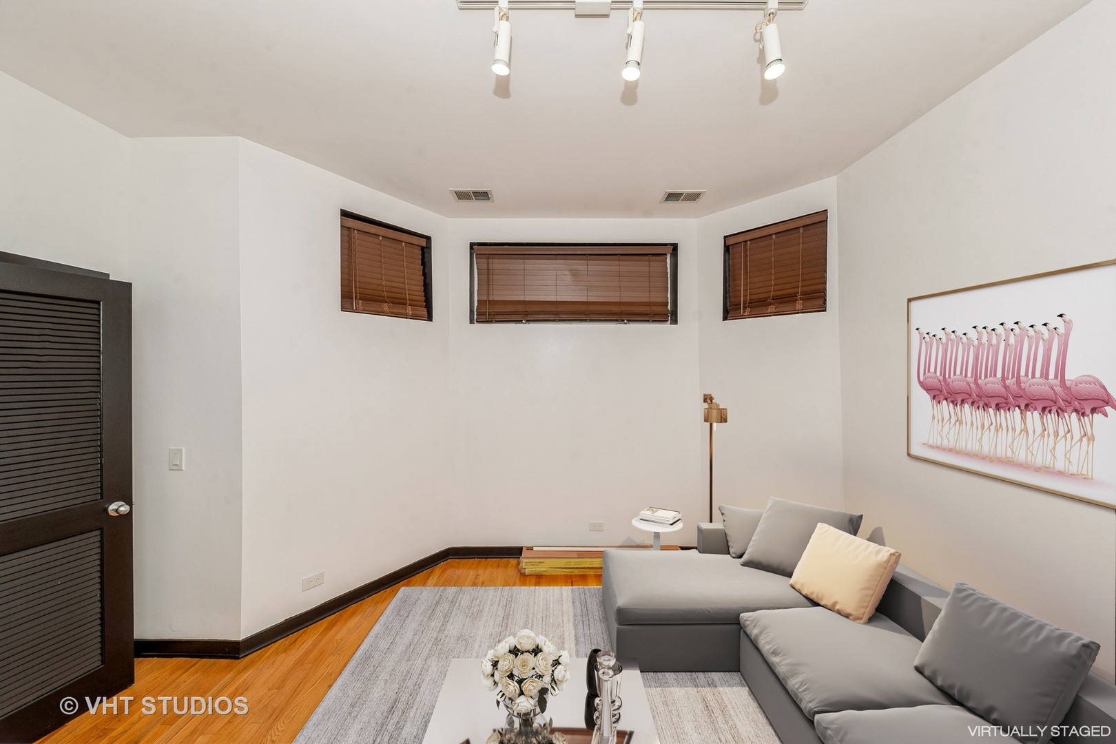 834 E 45th Street, Chicago, IL 60653