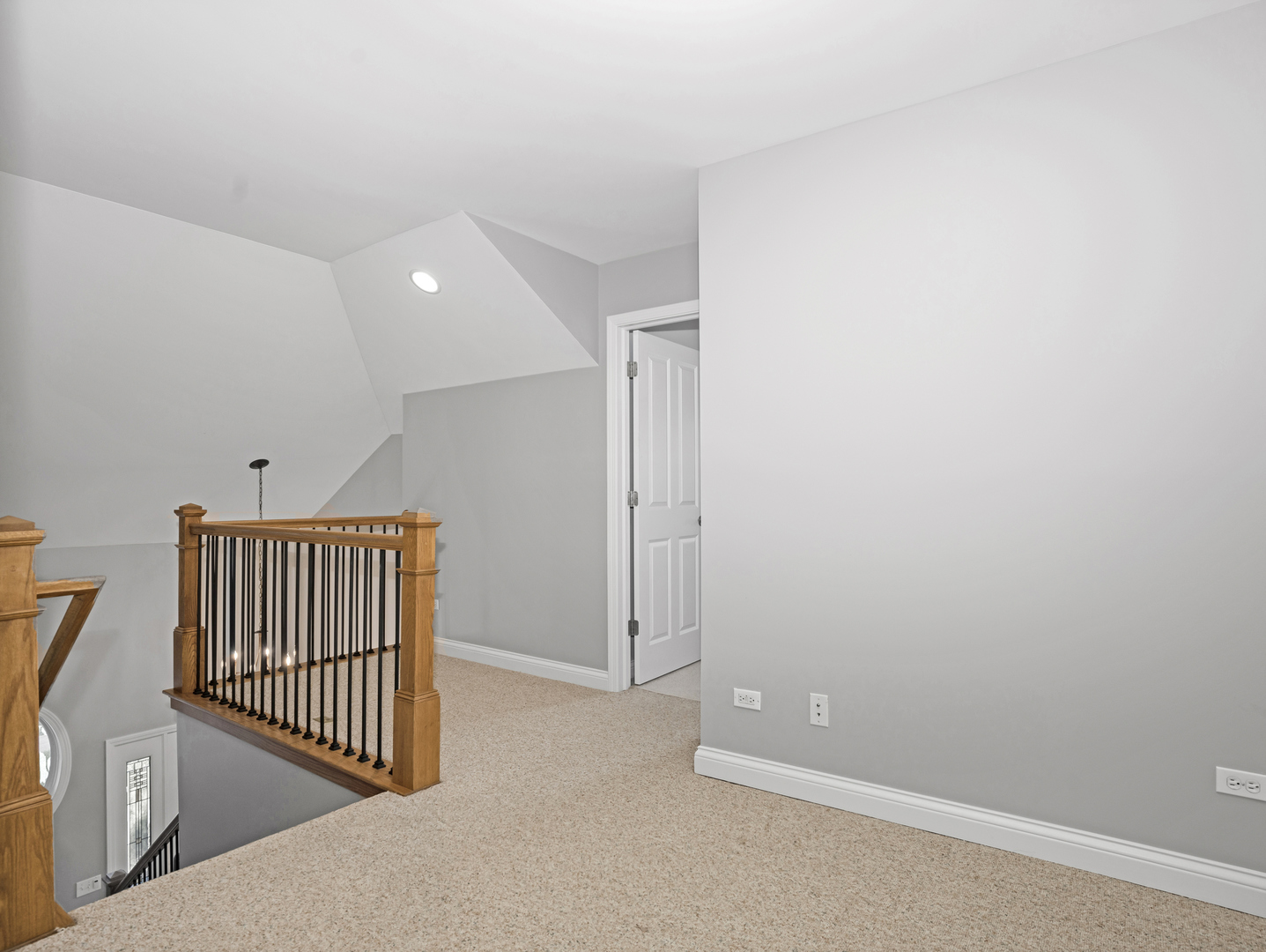 841 Rogers Street, Downers Grove, IL 60515