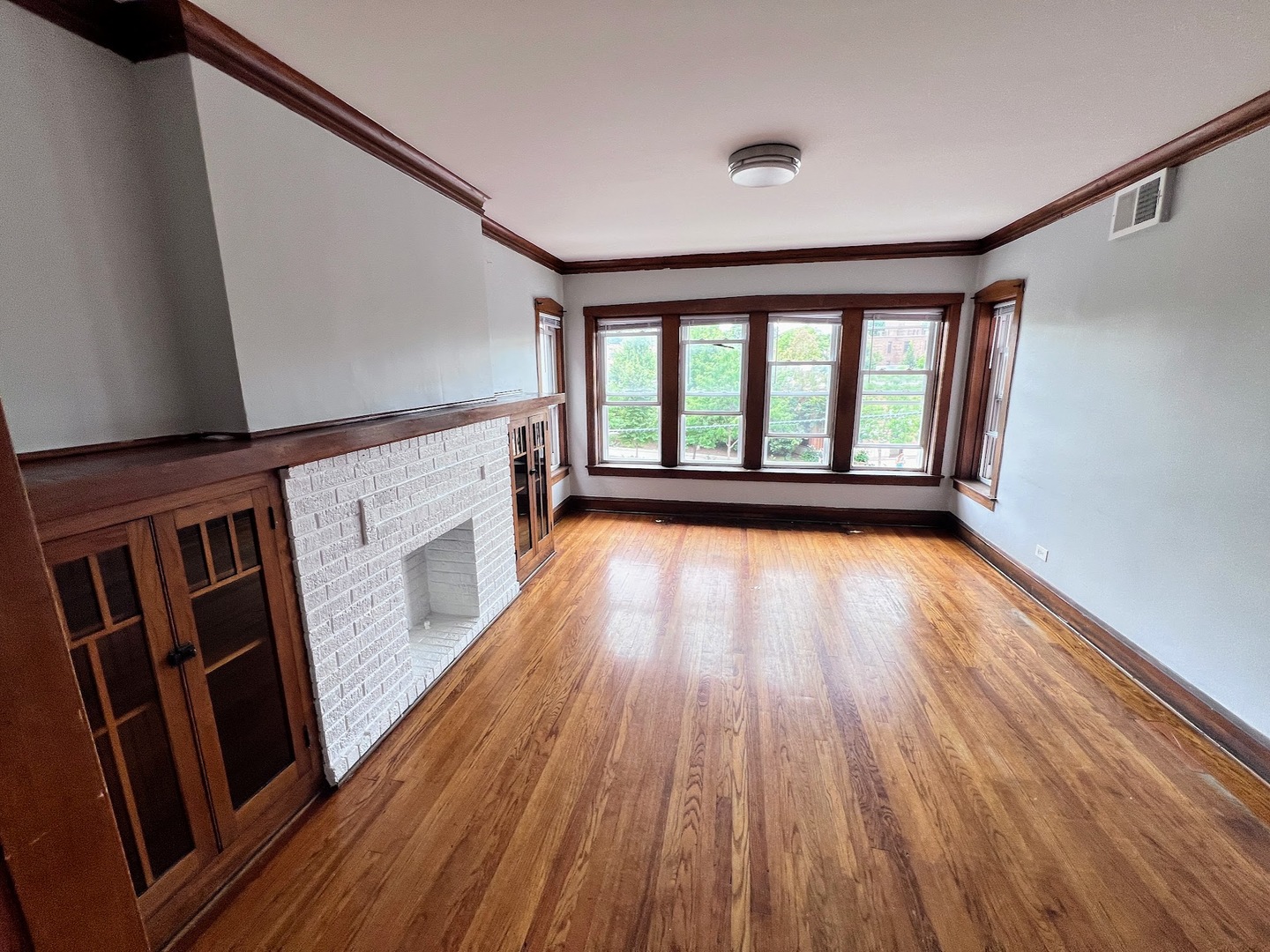 2817 N CLYBOURN Avenue #2, Chicago, IL 60618