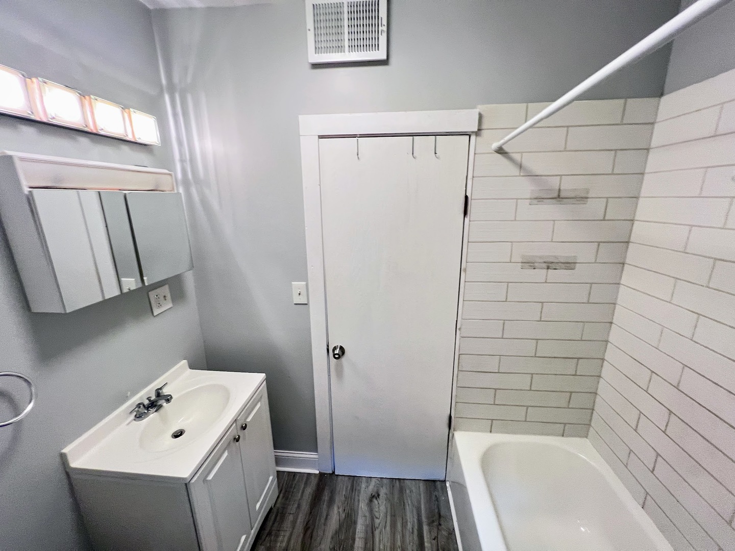 2817 N CLYBOURN Avenue #2, Chicago, IL 60618
