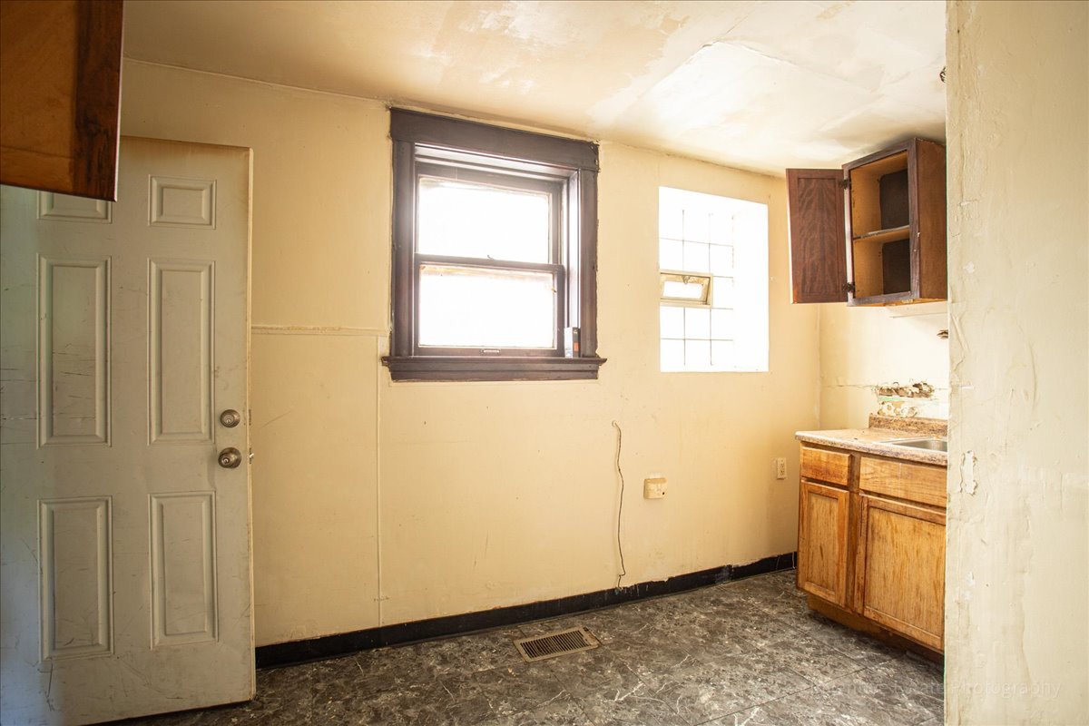 5750 S Paulina Street, Chicago, IL 60636