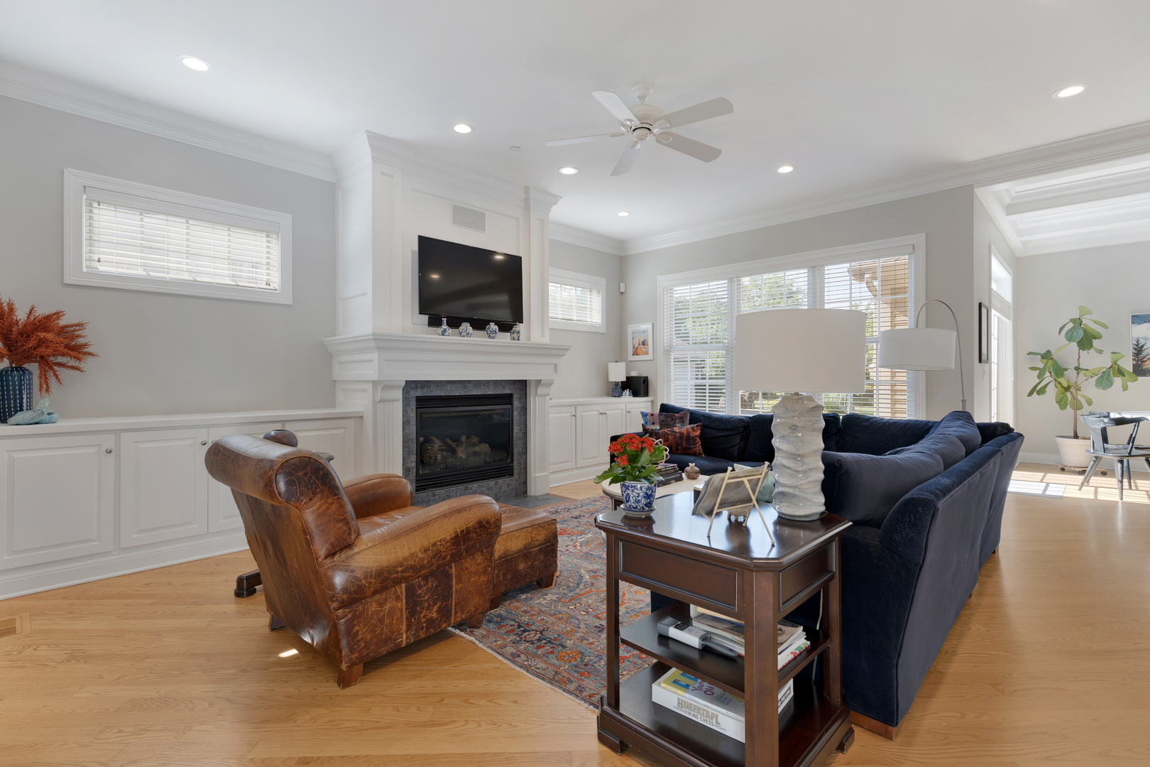 700 E Sunnyside Avenue, Libertyville, IL 60048