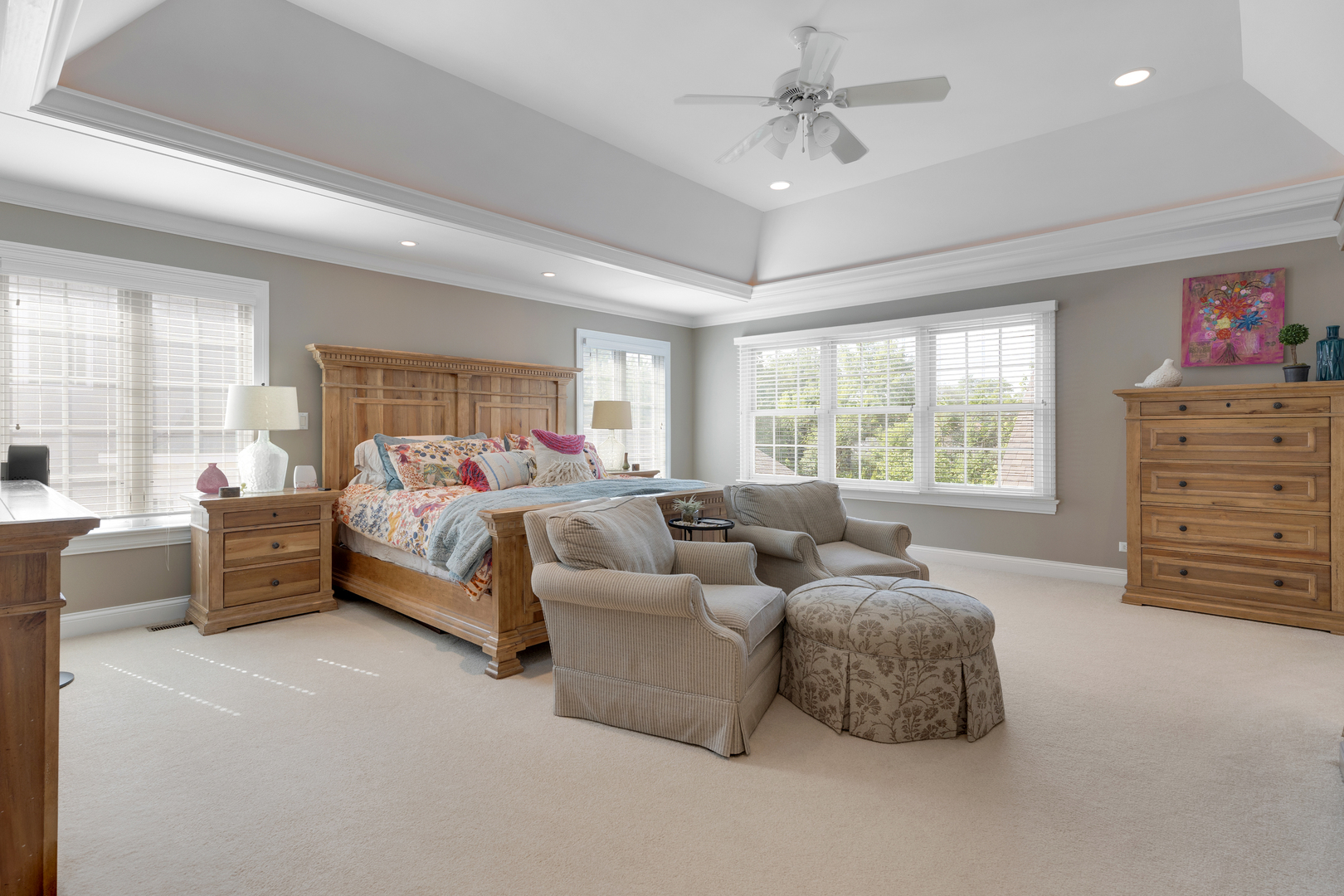 700 E Sunnyside Avenue, Libertyville, IL 60048