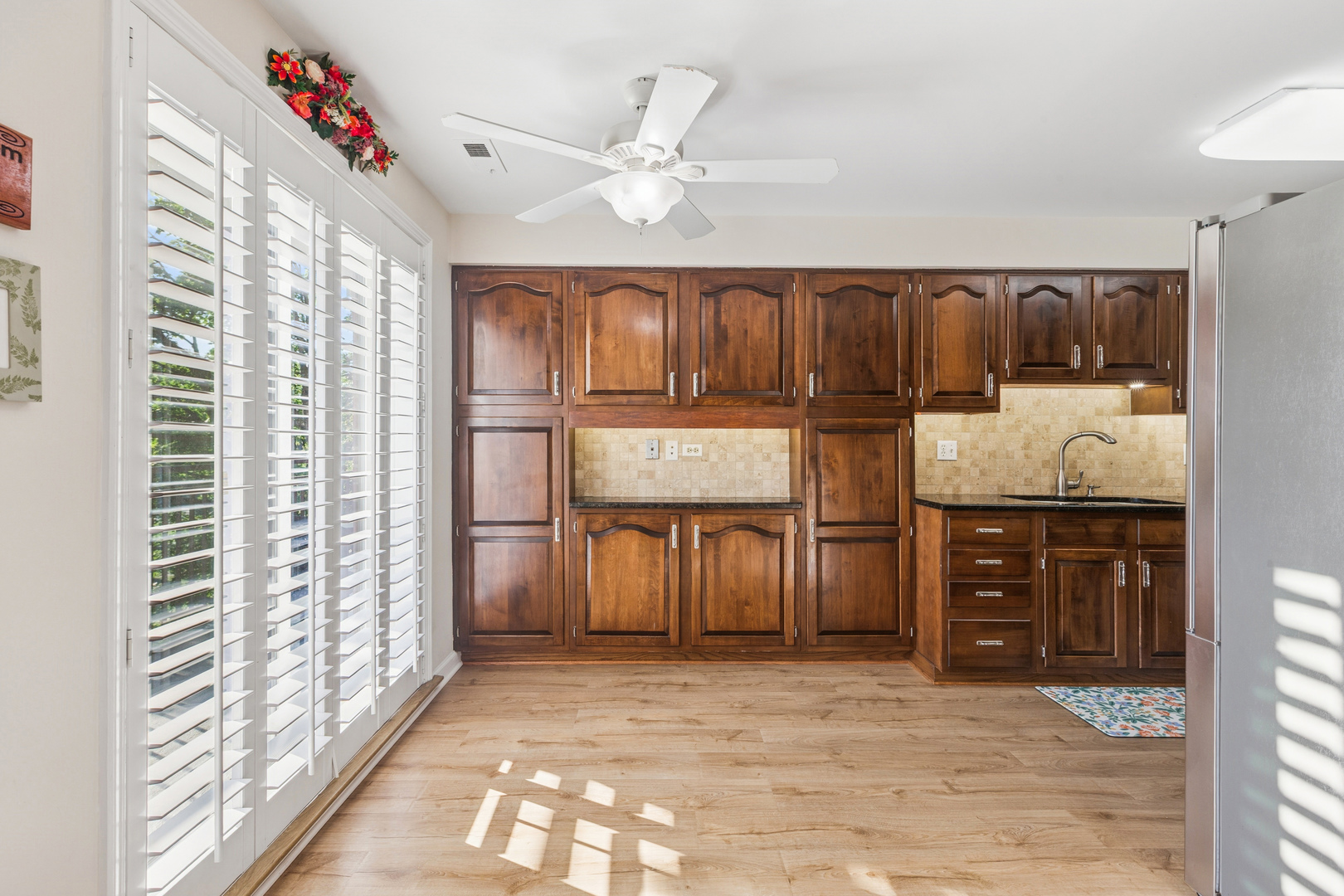 701 Lake Hinsdale Drive #309, Willowbrook, IL 60527