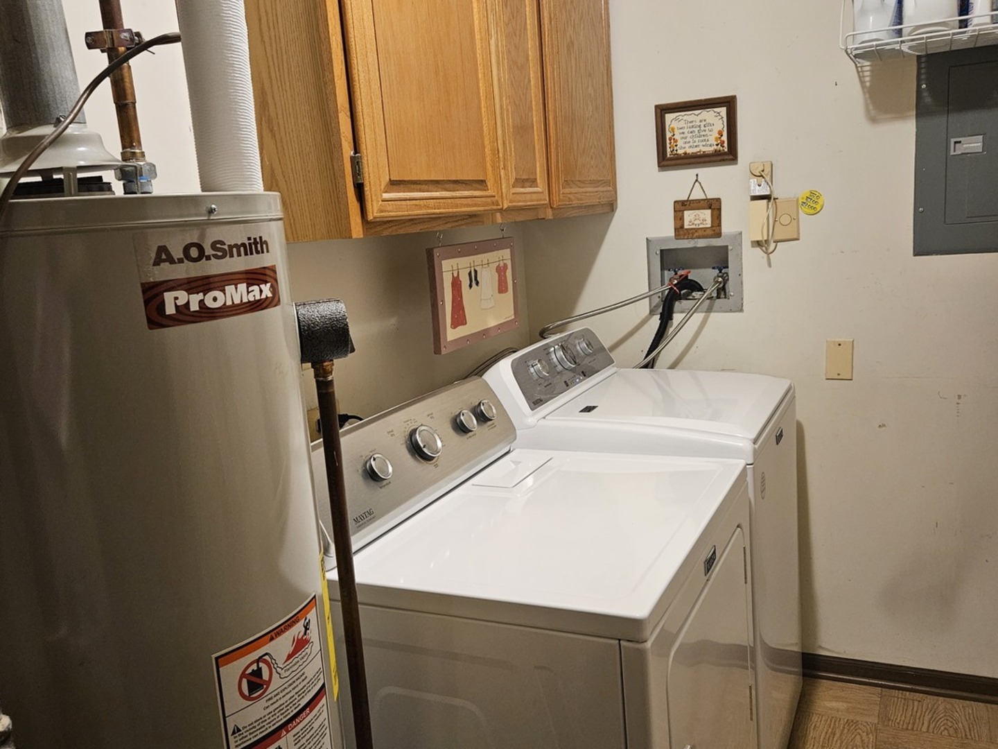 230 Windsor Lane #A, Willowbrook, IL 60527