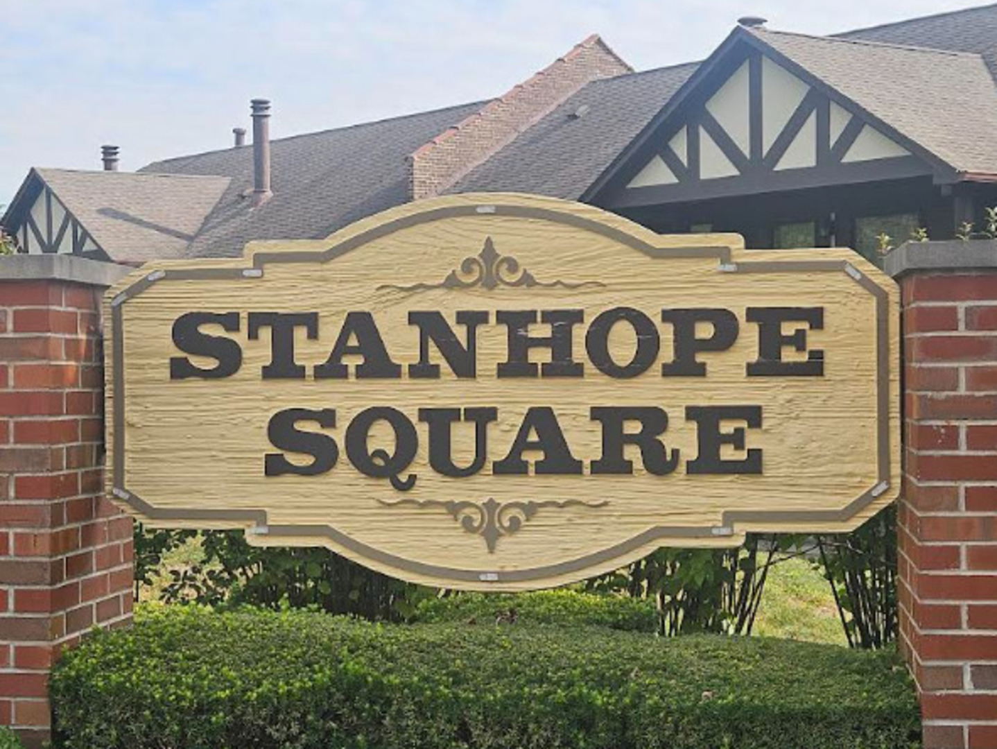 230 Windsor Lane #A, Willowbrook, IL 60527