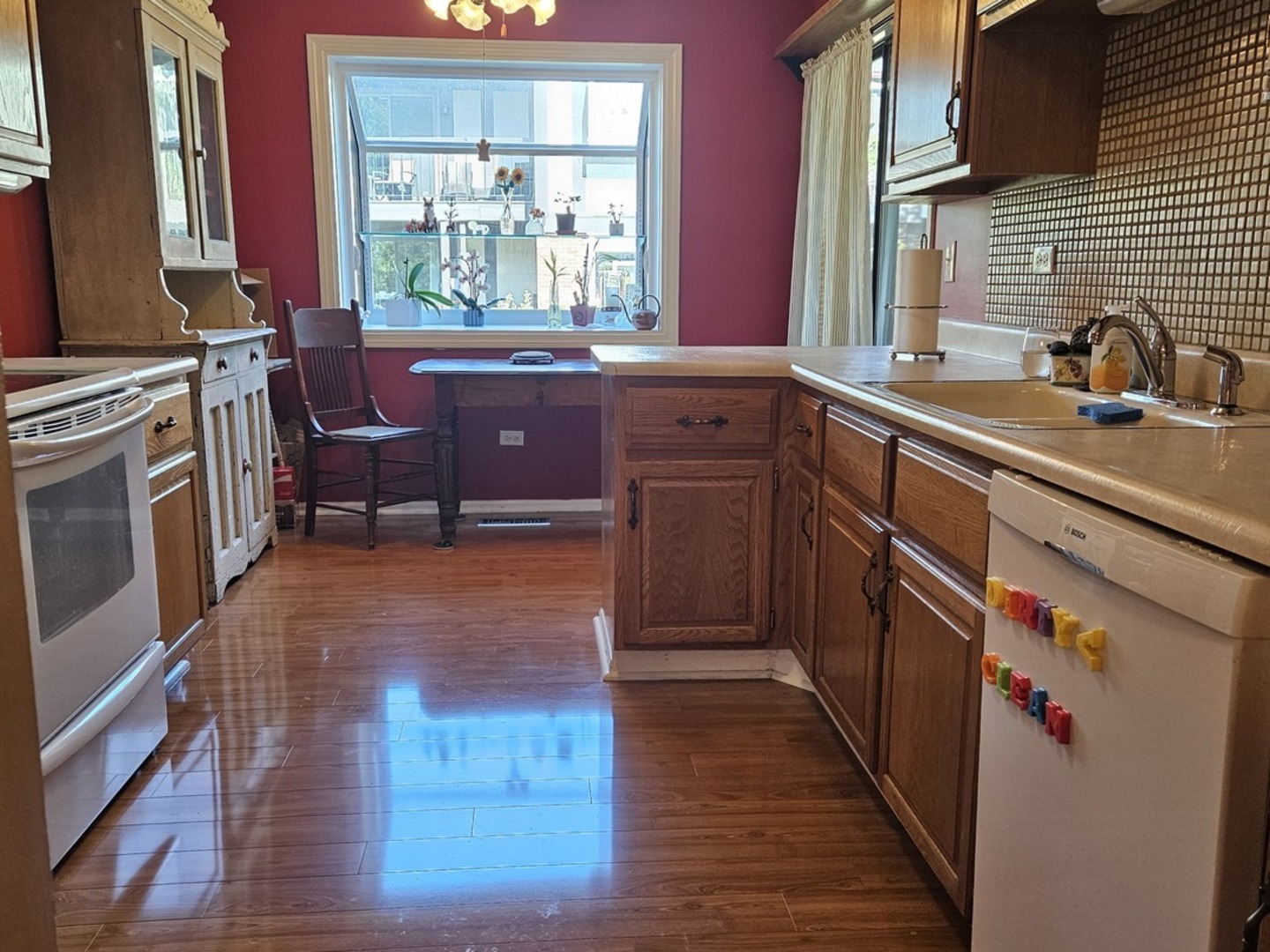 230 Windsor Lane #A, Willowbrook, IL 60527