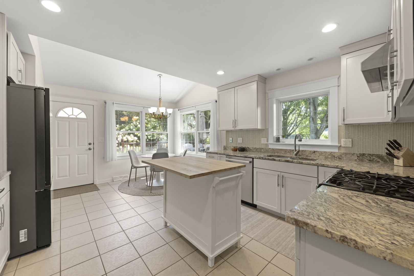 1434 Culpepper Drive, Naperville, IL 60540