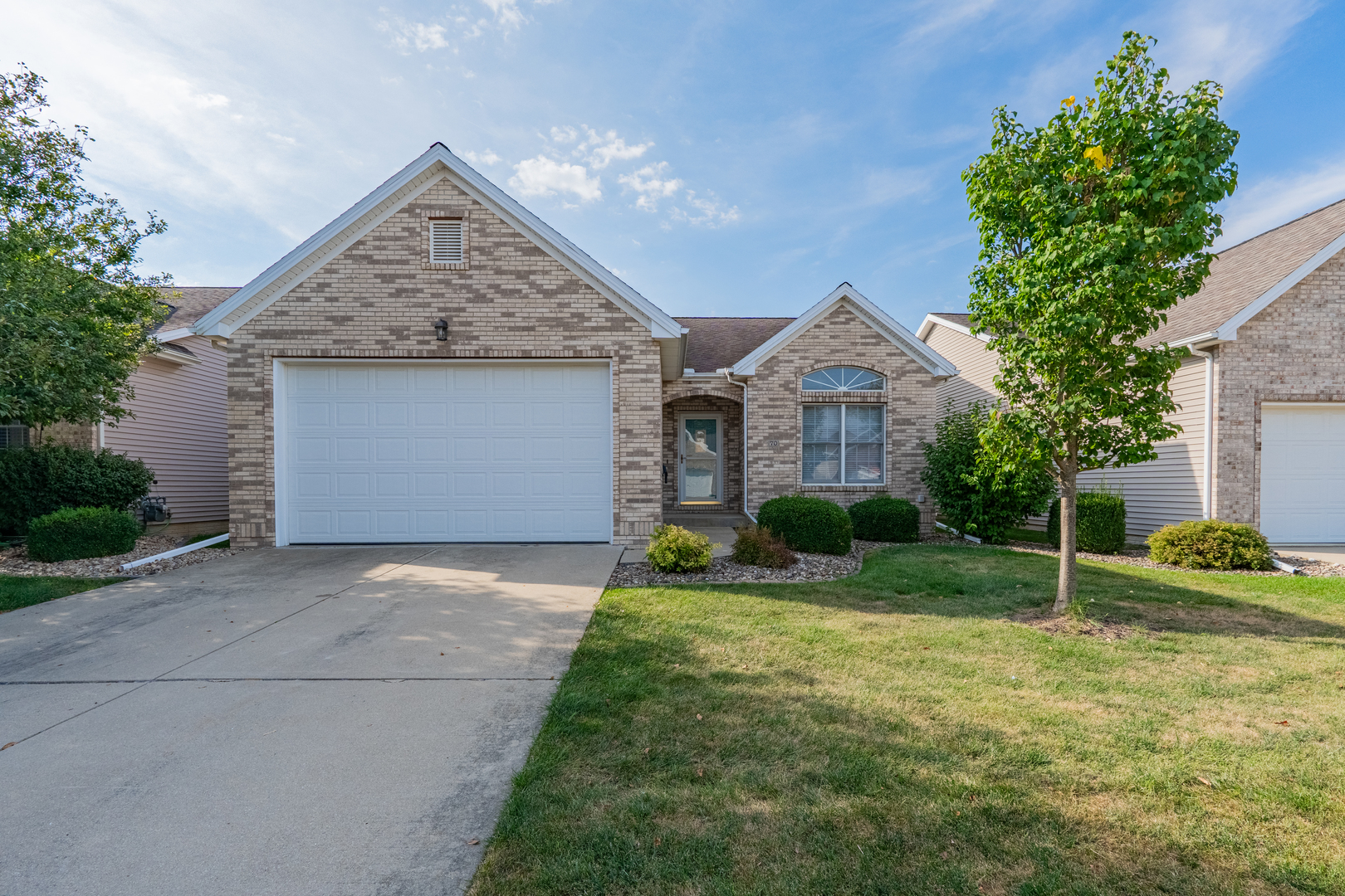 70 Crista Ann Court, Bloomington, IL 61704