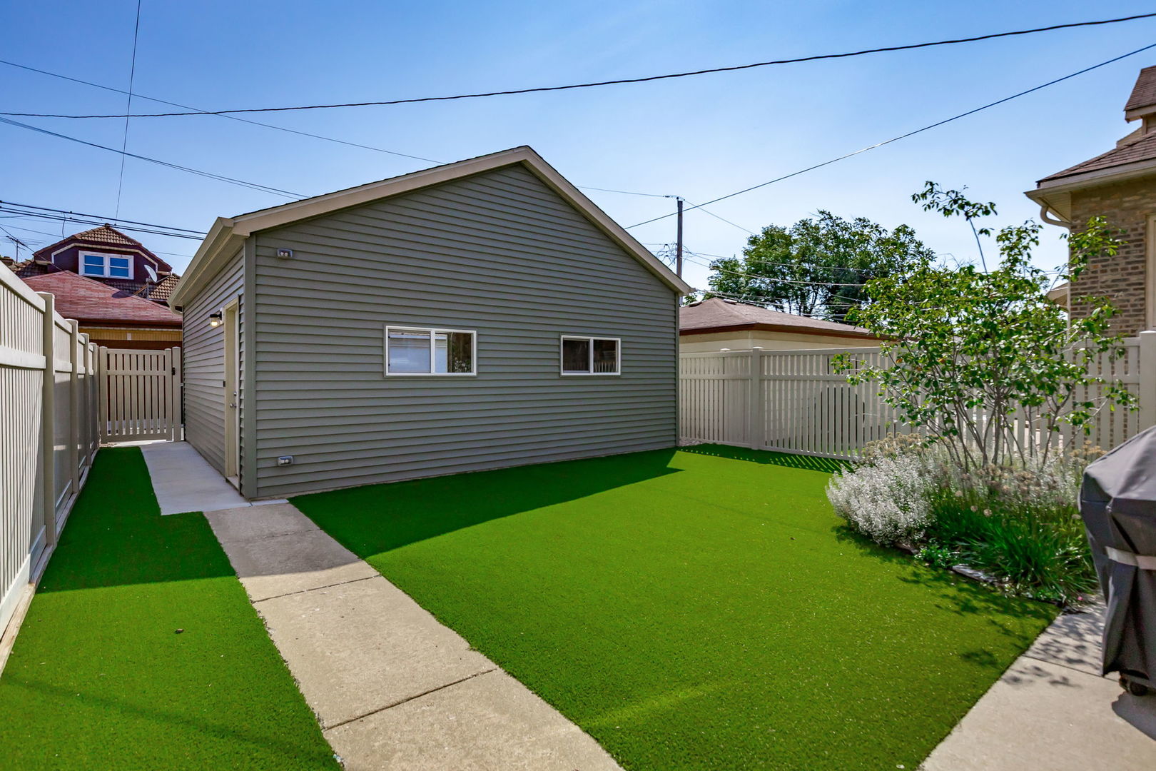 1709 N Newland Avenue, Chicago, IL 60707