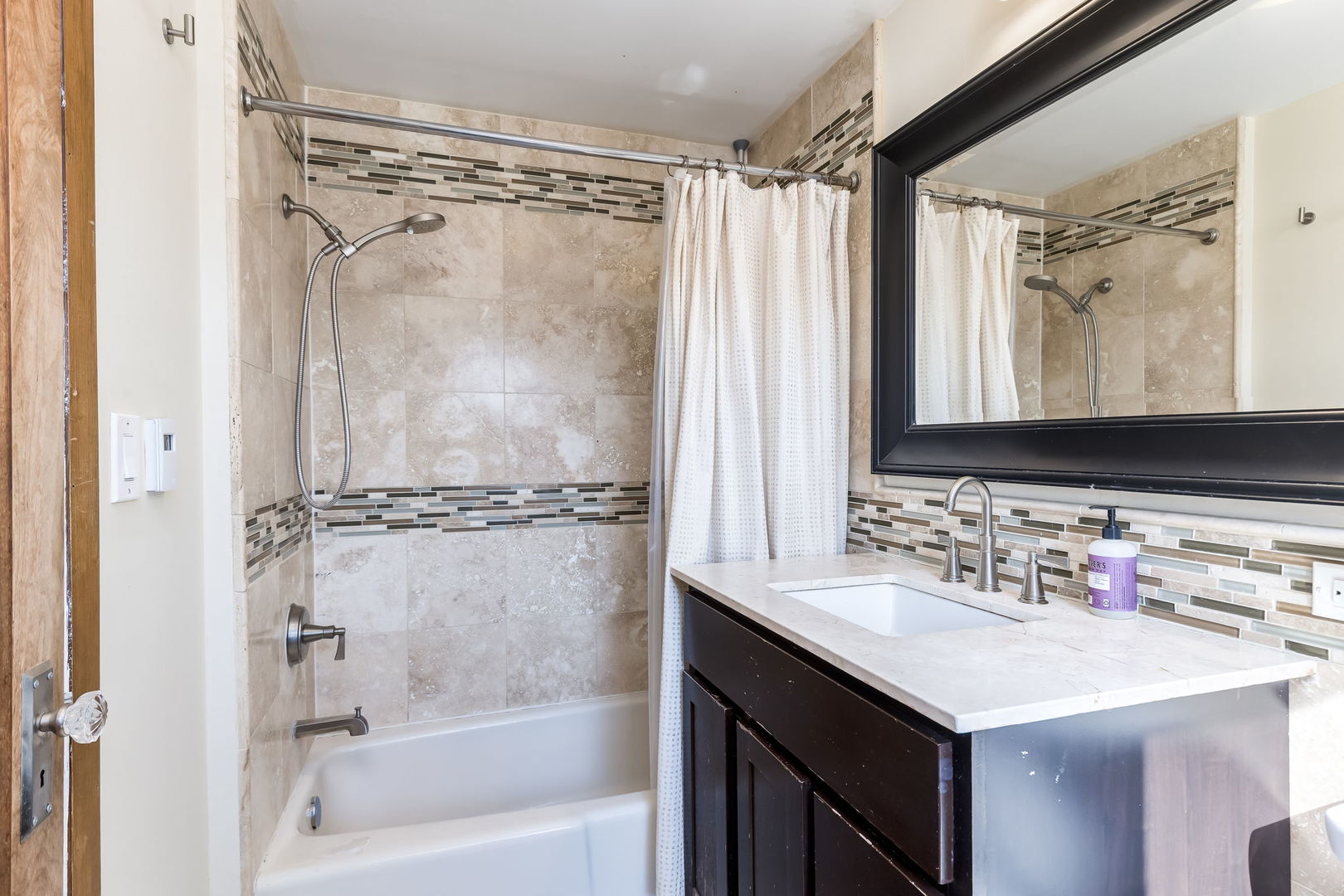 1709 N Newland Avenue, Chicago, IL 60707