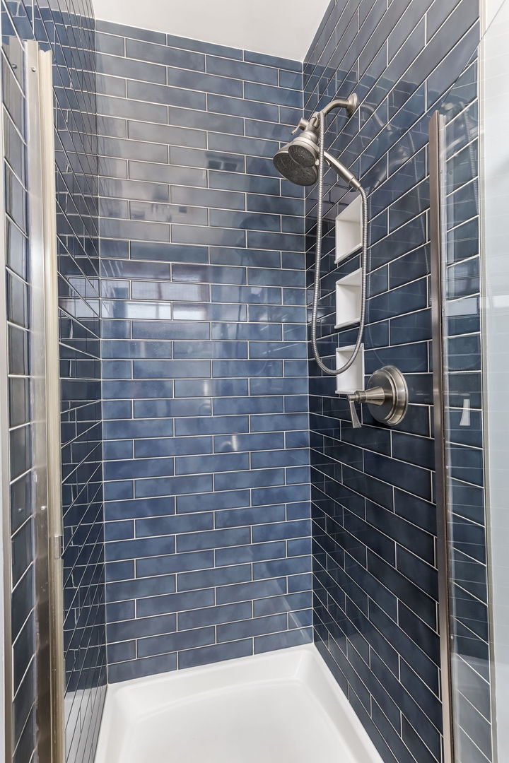 1709 N Newland Avenue, Chicago, IL 60707