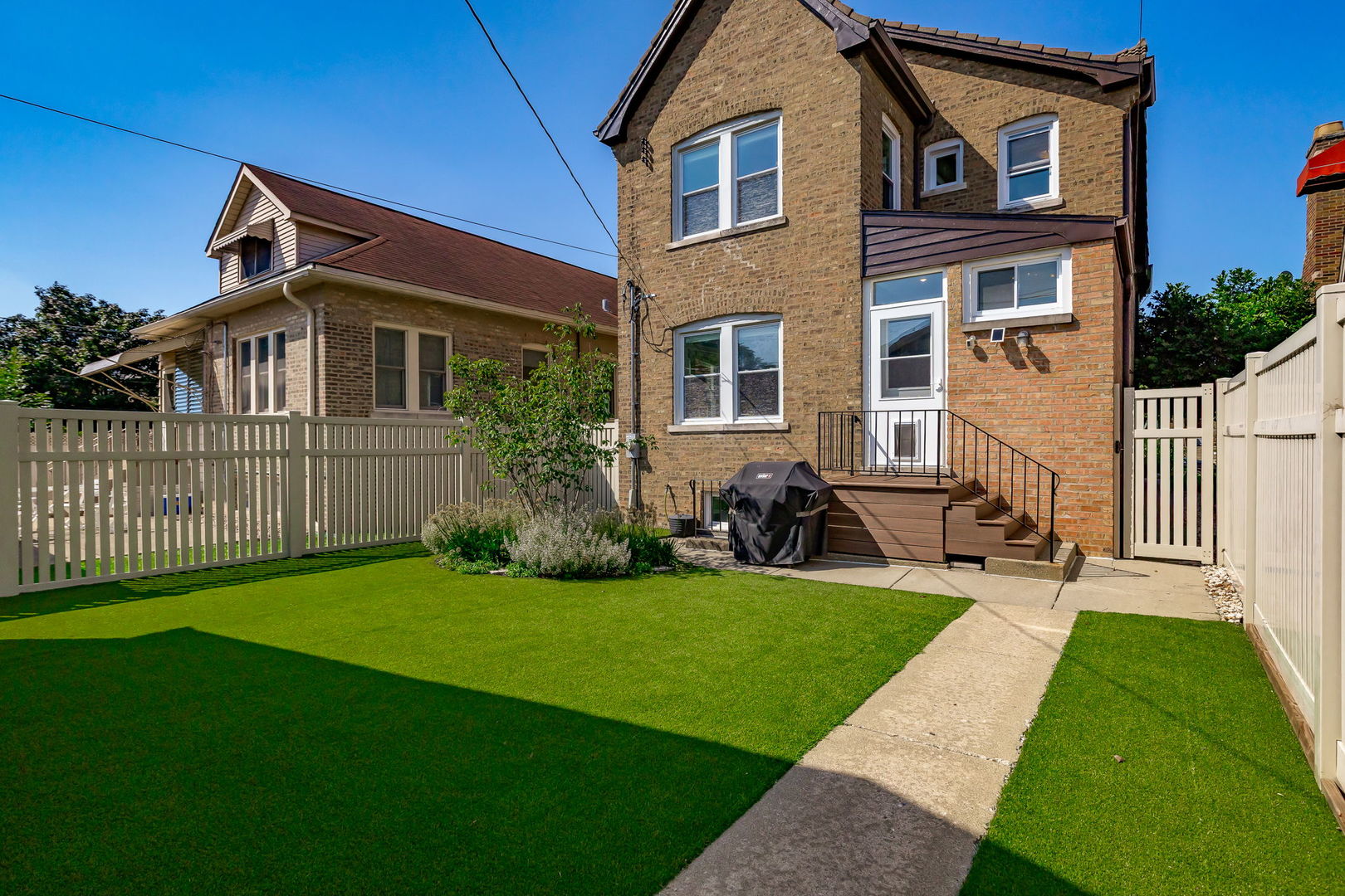 1709 N Newland Avenue, Chicago, IL 60707