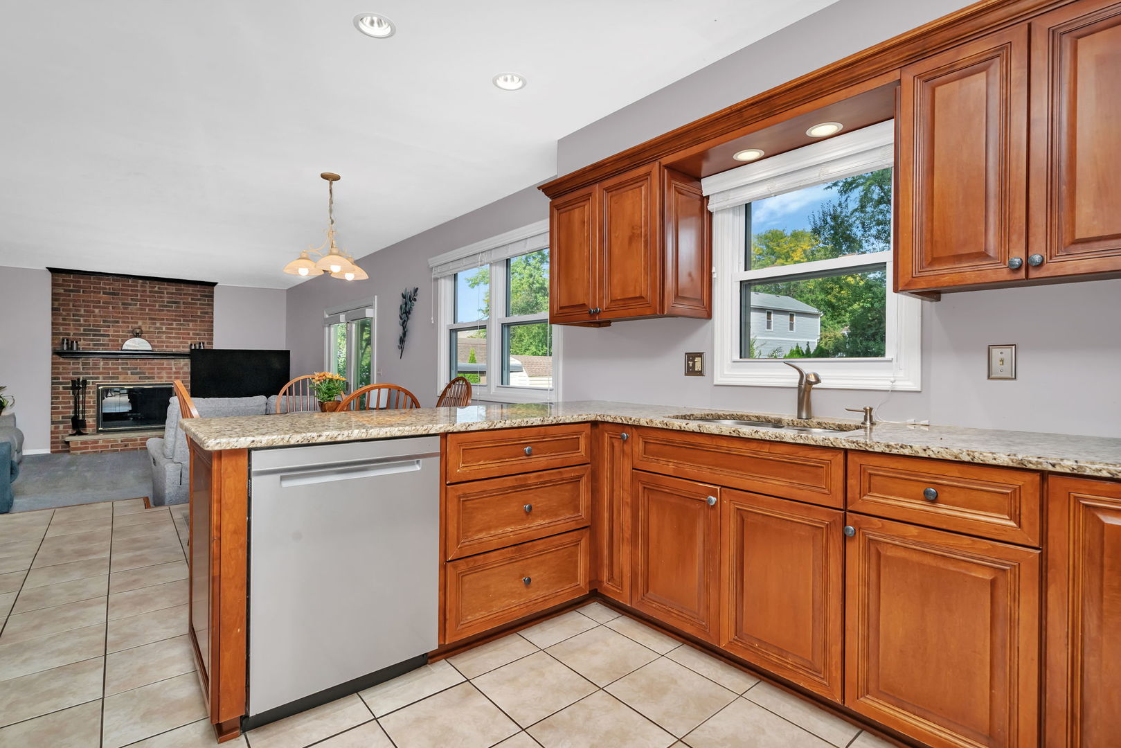 5N575 Abilene Trail, Bloomingdale, IL 60108
