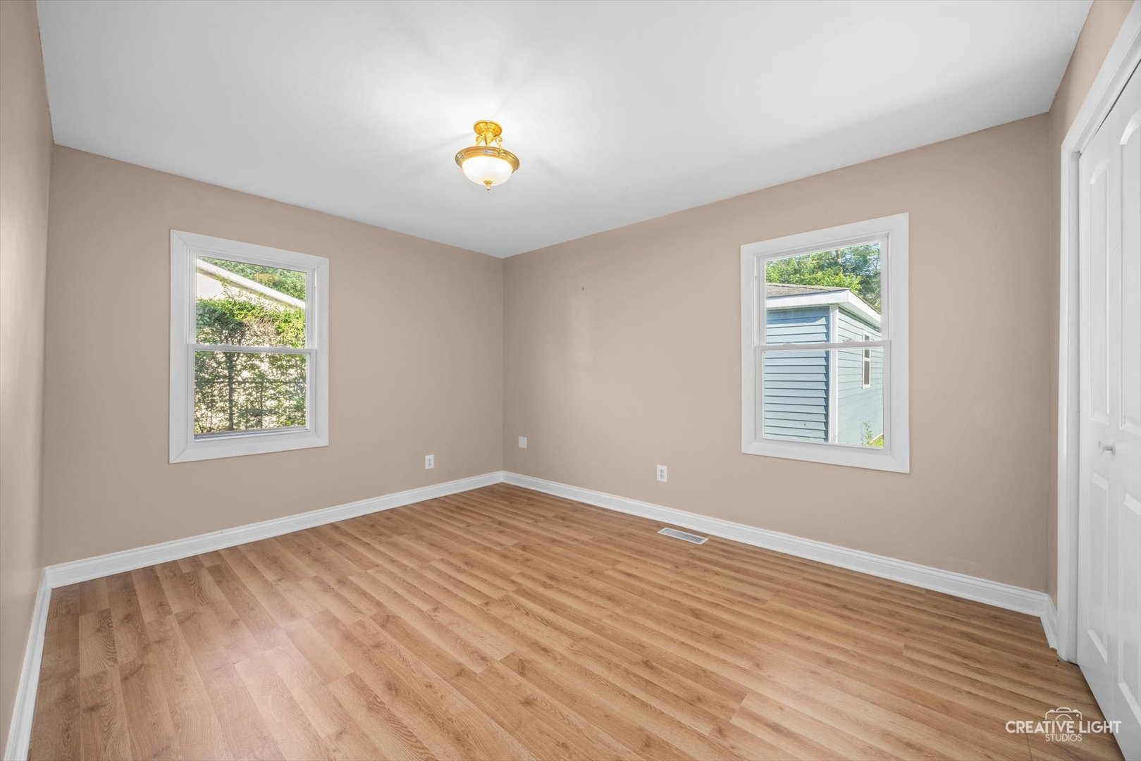 1806 E Sauk Trail, Sauk Village, IL 60411
