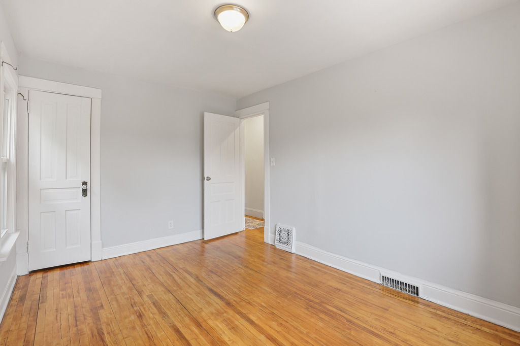 1026 S Austin Boulevard, Oak Park, IL 60304