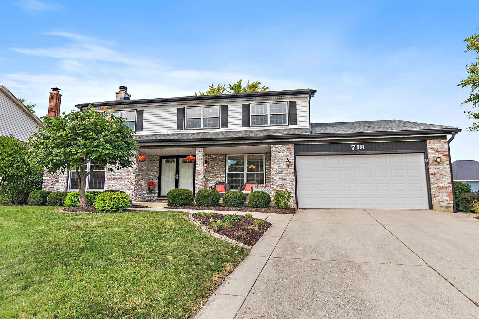 718 N Point Drive, Schaumburg, IL 60193