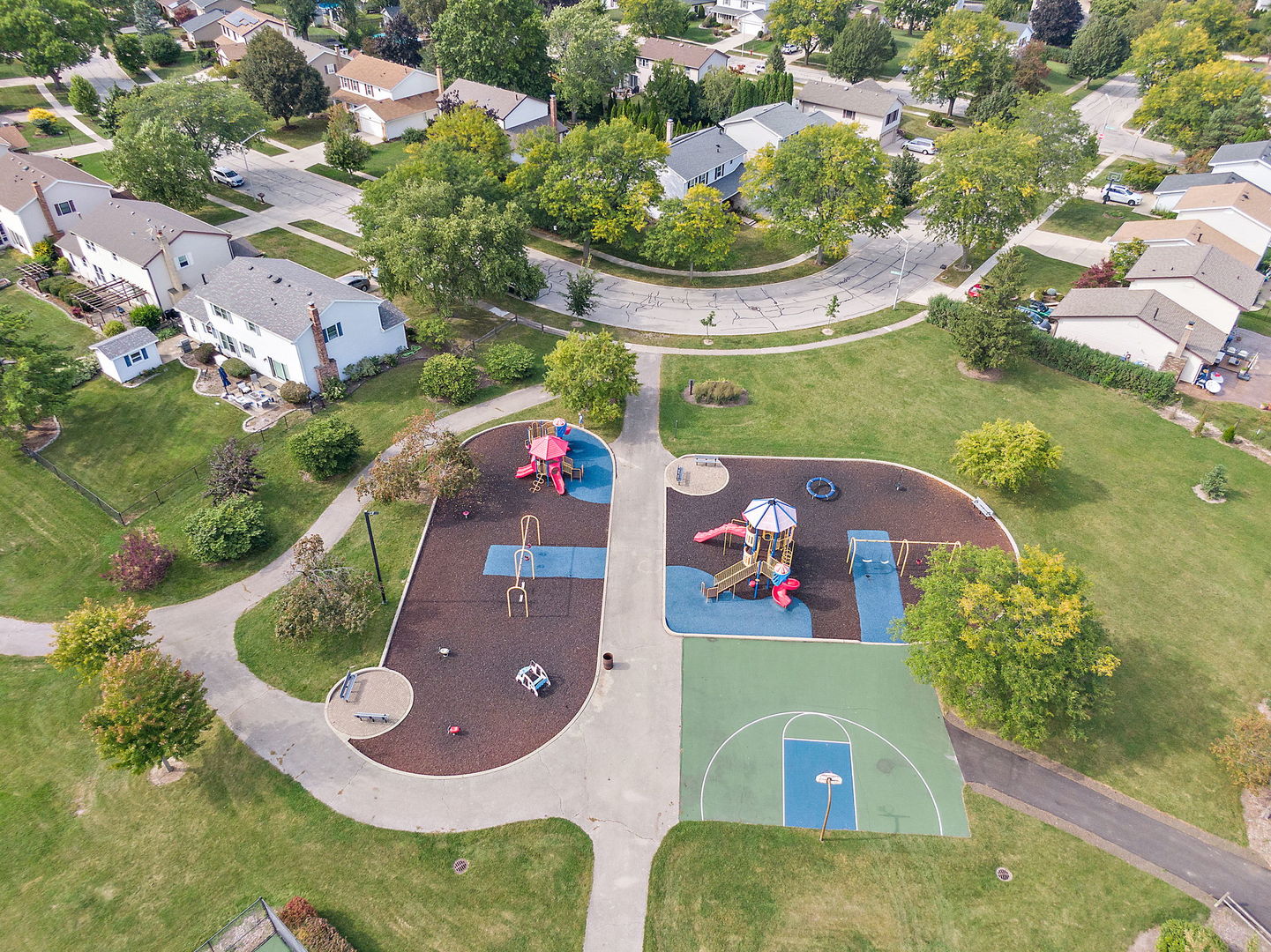 718 N Point Drive, Schaumburg, IL 60193