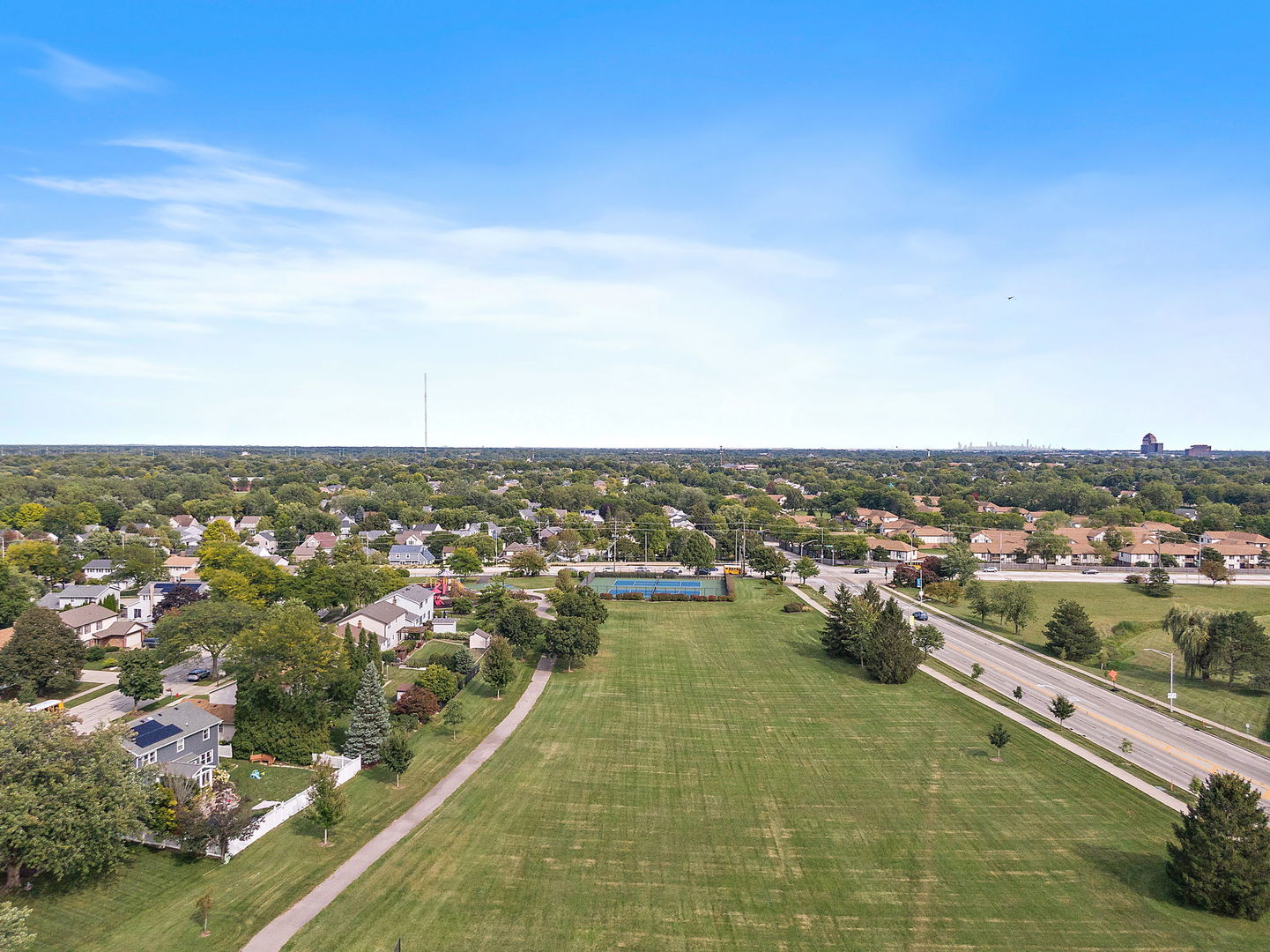 718 N Point Drive, Schaumburg, IL 60193