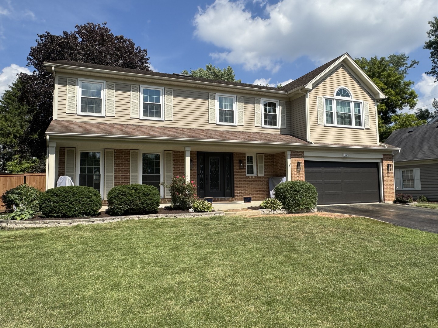 1645 Burning Trail Court, Wheaton, IL 60189