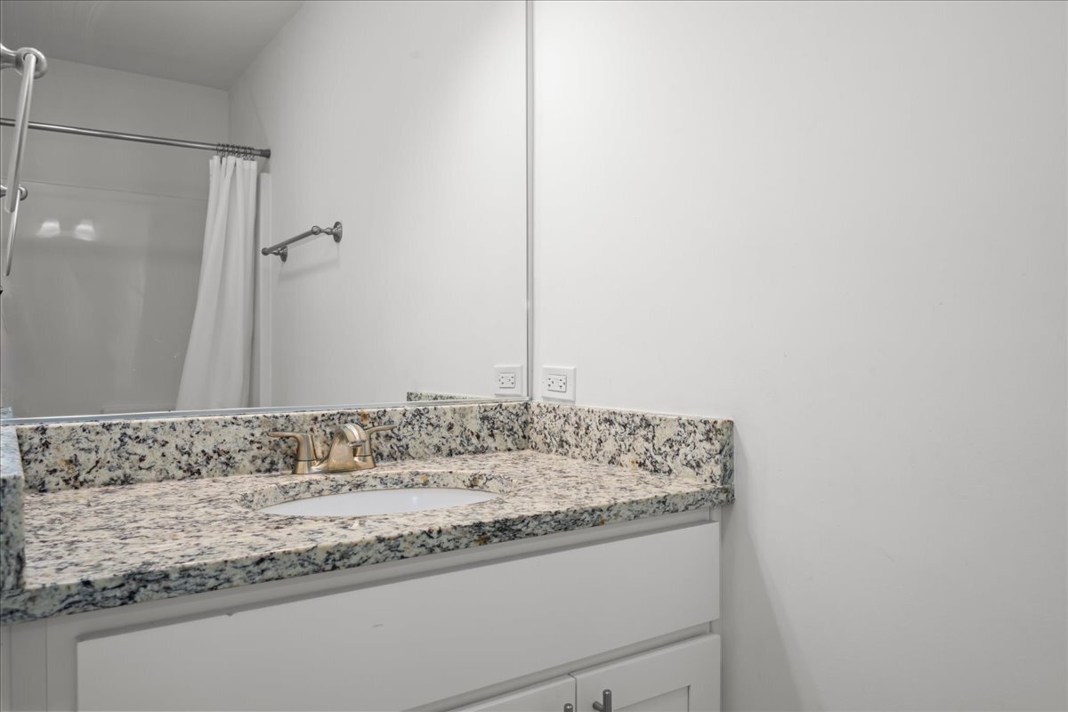 1341 Carolyn Court, Yorkville, IL 60560