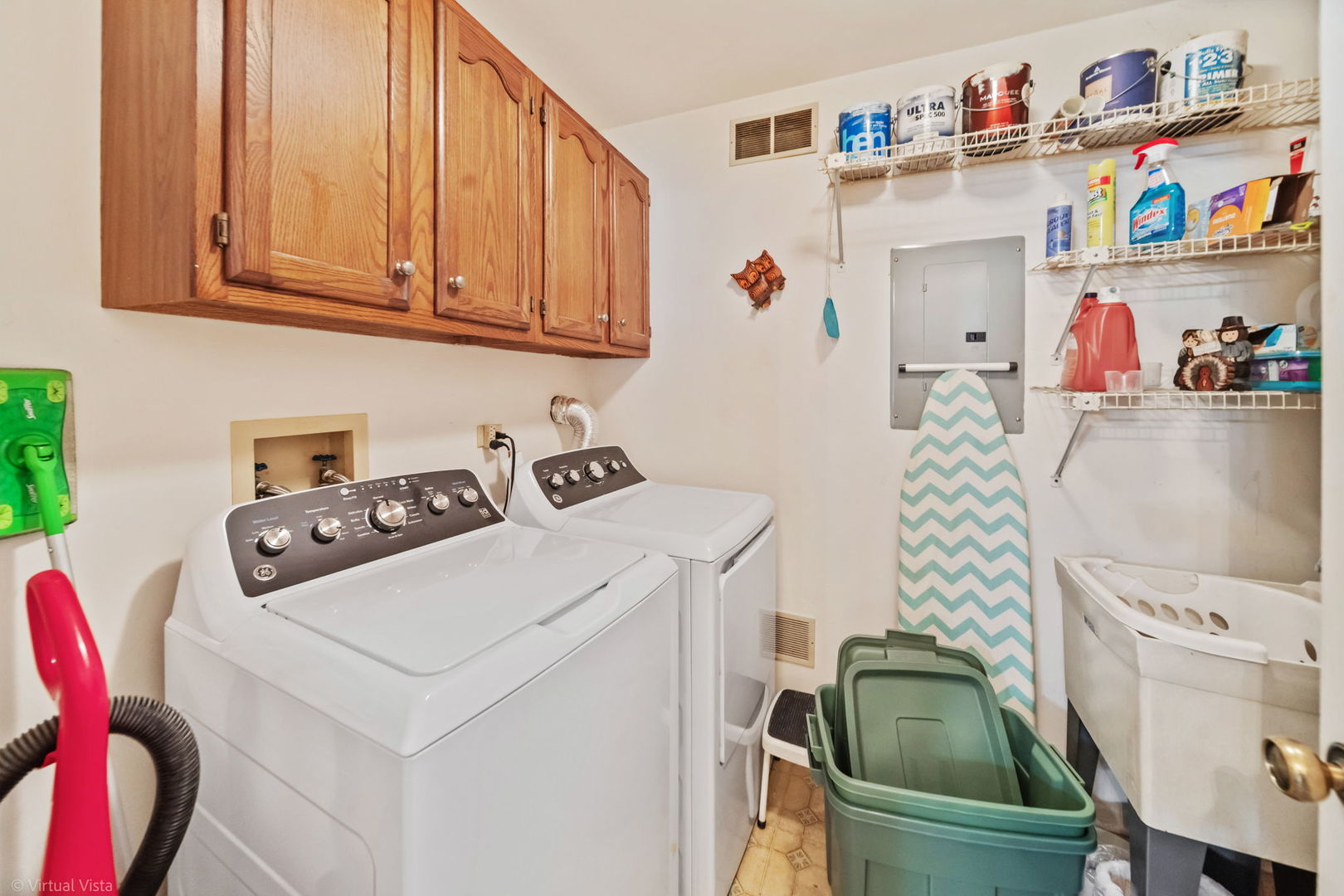 1311 Nutmeg Court #A, Mount Prospect, IL 60056