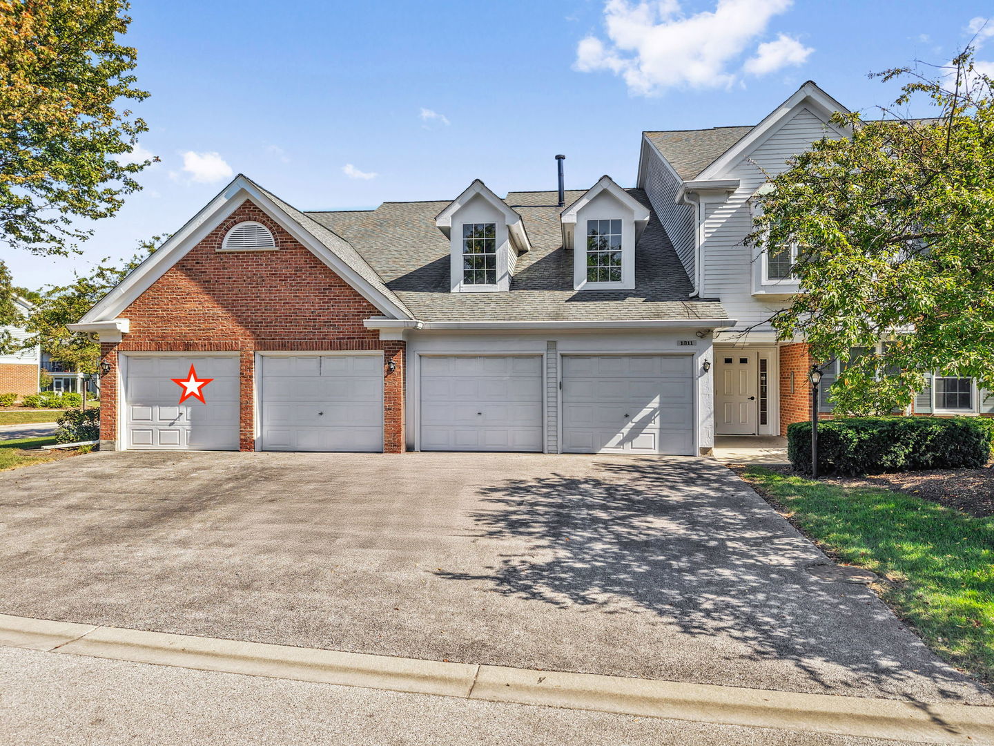 1311 Nutmeg Court #A, Mount Prospect, IL 60056