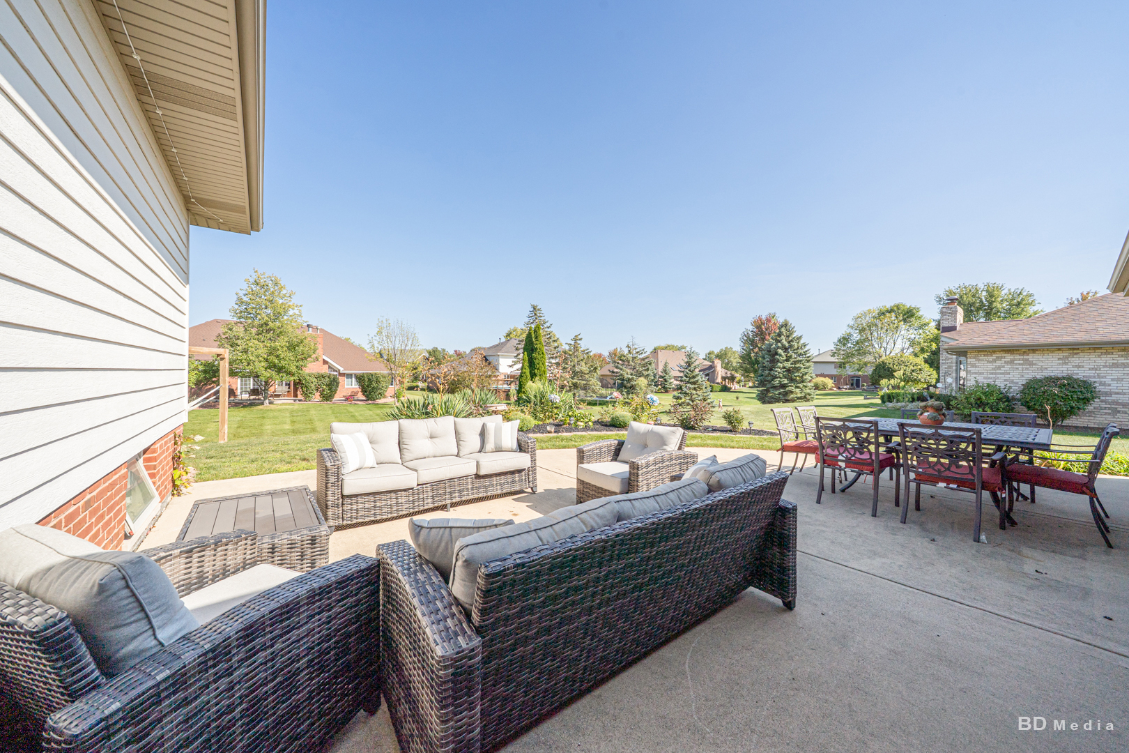 22151 Clove Drive, Frankfort, IL 60423