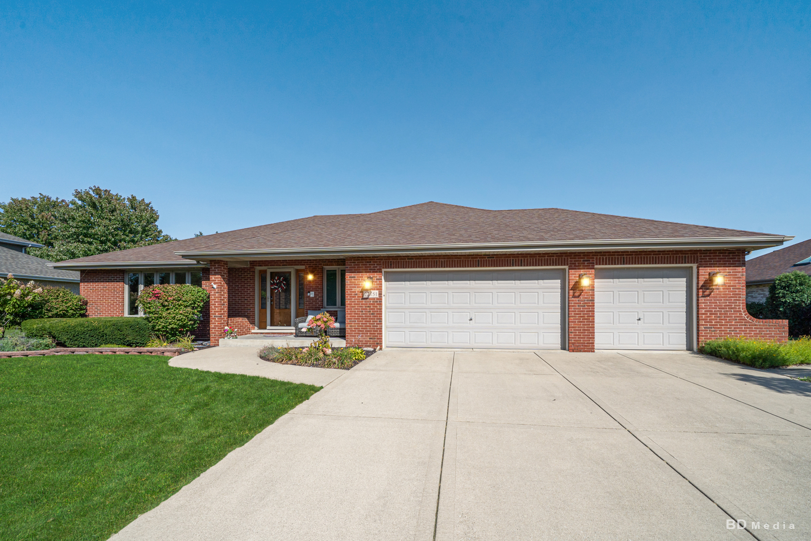 22151 Clove Drive, Frankfort, IL 60423