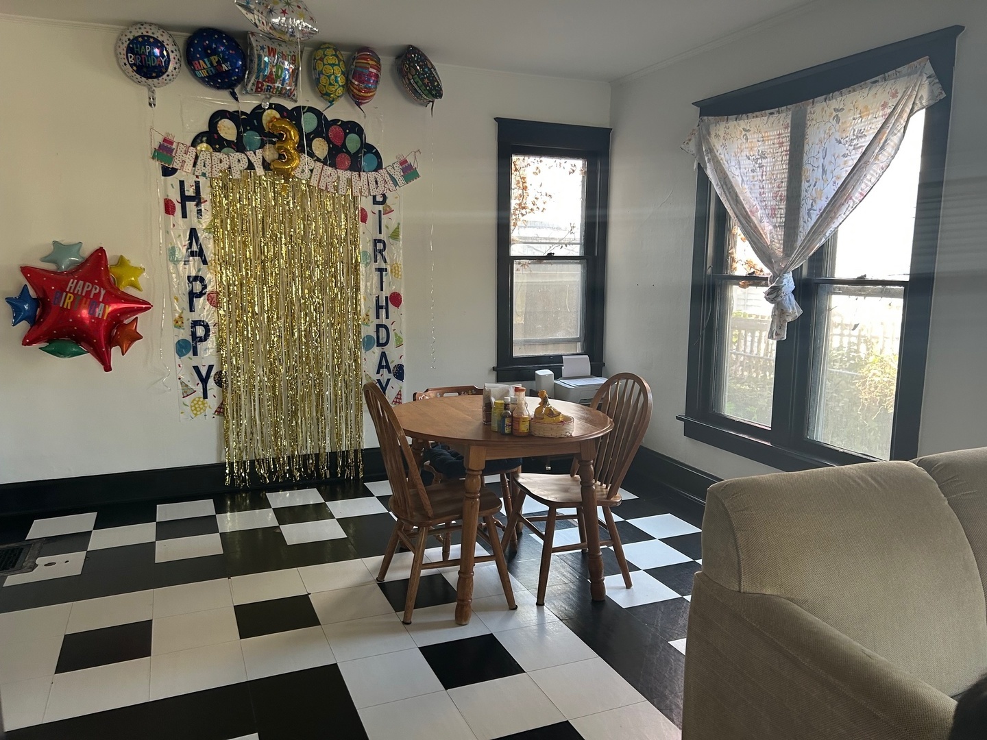 214 College Avenue, DeKalb, IL 60115