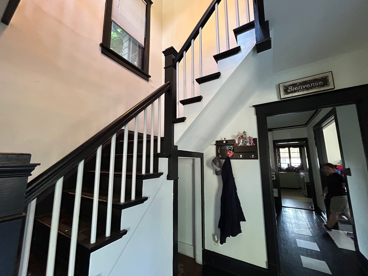 214 College Avenue, DeKalb, IL 60115