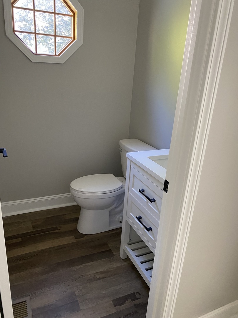 1704 Kenyon Drive, Naperville, IL 60565