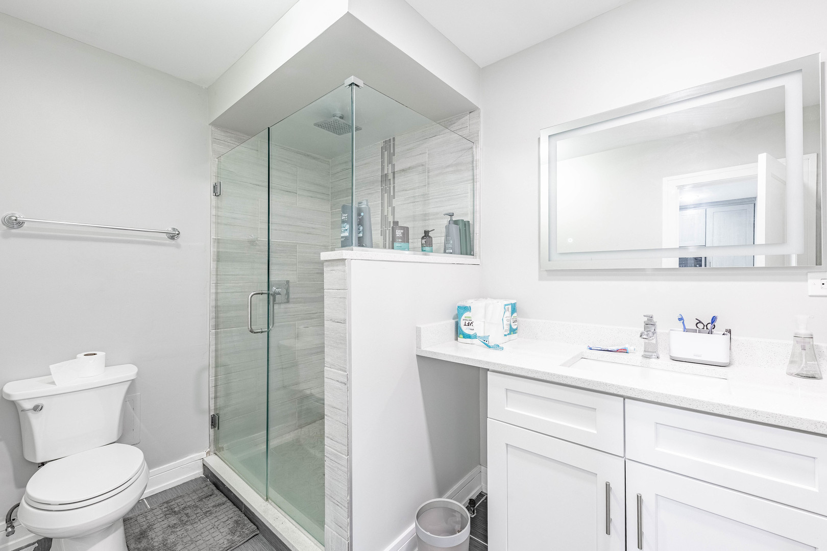 3443 N Kilpatrick Avenue, Chicago, IL 60641