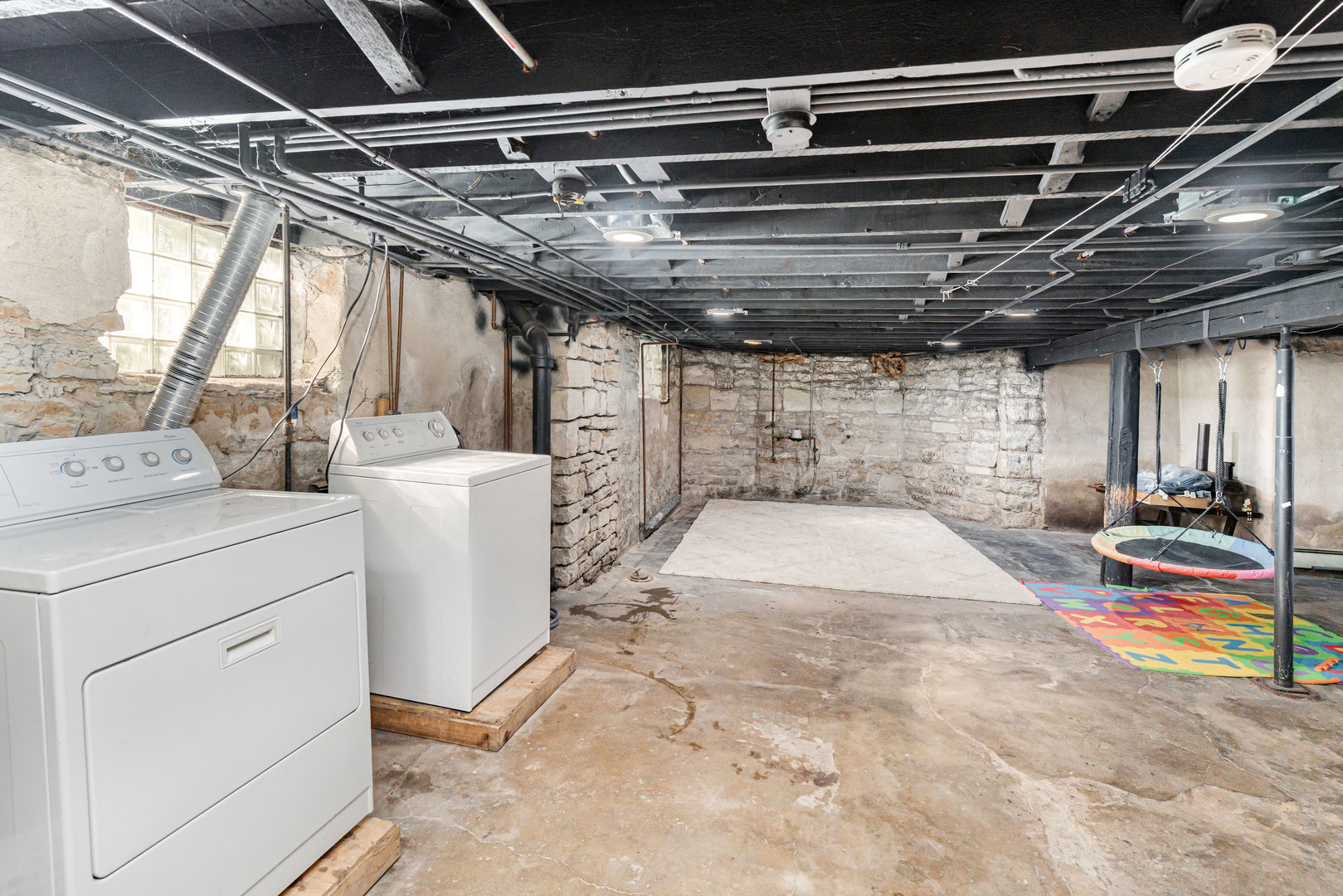 850 W Galena Boulevard, Aurora, IL 60506
