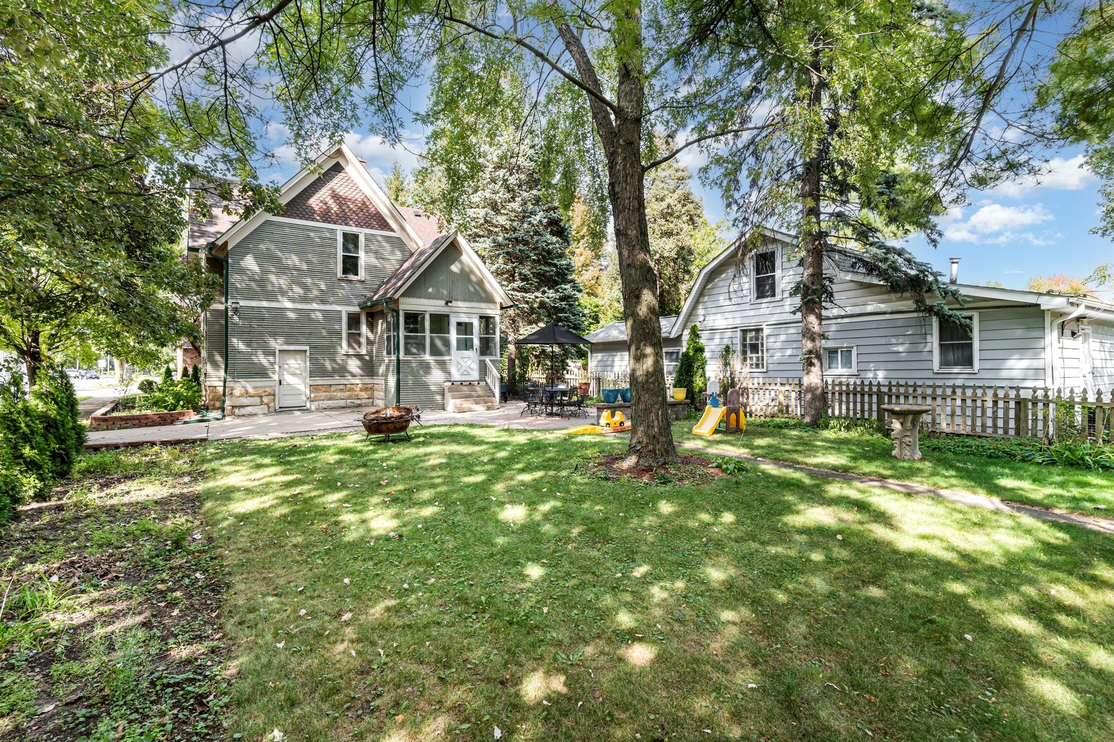 850 W Galena Boulevard, Aurora, IL 60506