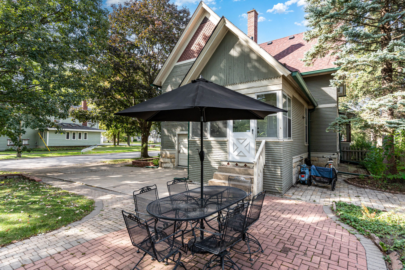 850 W Galena Boulevard, Aurora, IL 60506