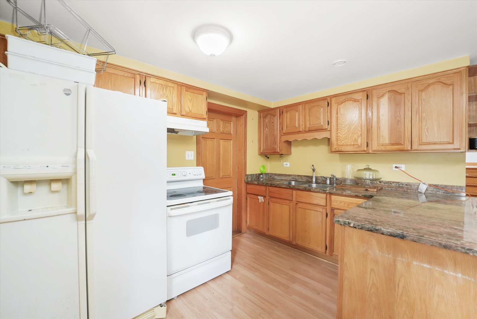 8931 S 83rd Court, Hickory Hills, IL 60457